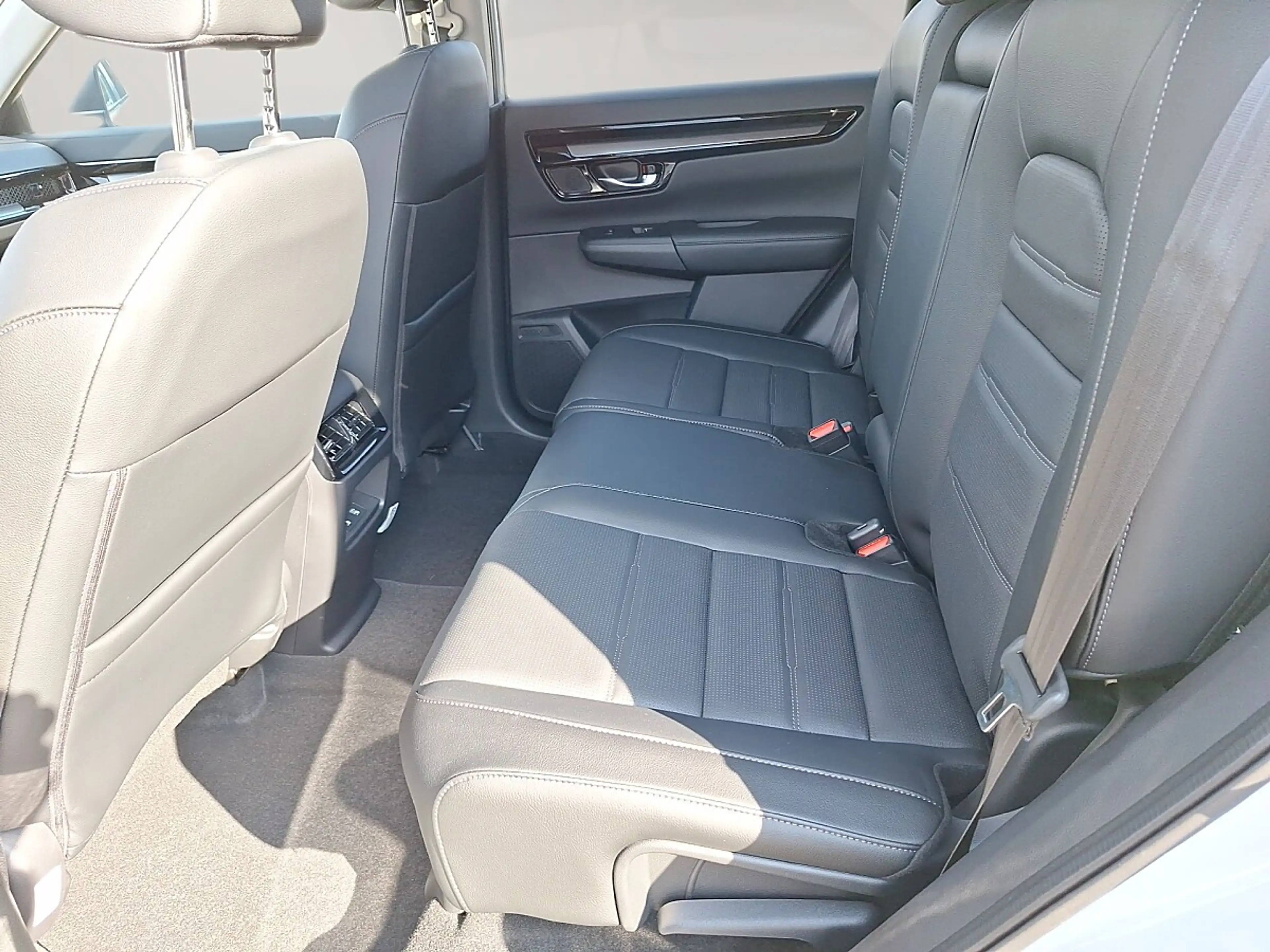 Honda CR-V 2,0 i-MMD e:HEV Advance AWD Aut. *VFW* — photo 13