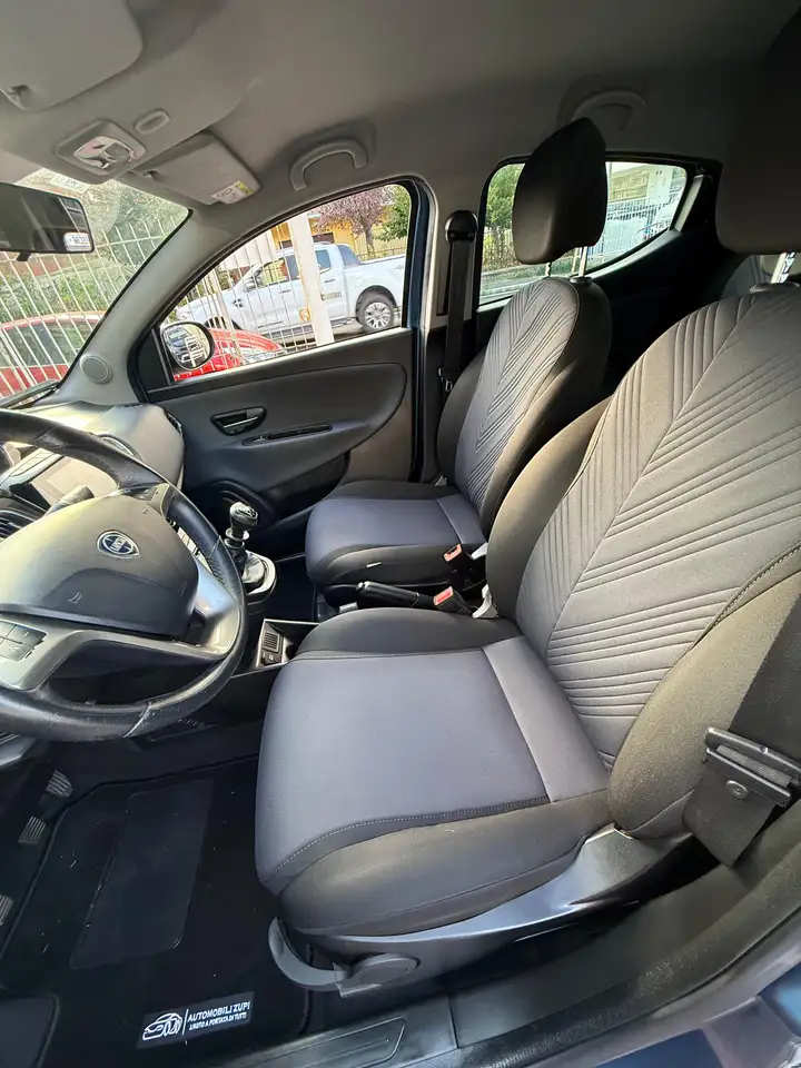 Lancia Ypsilon 2021 — фото 7