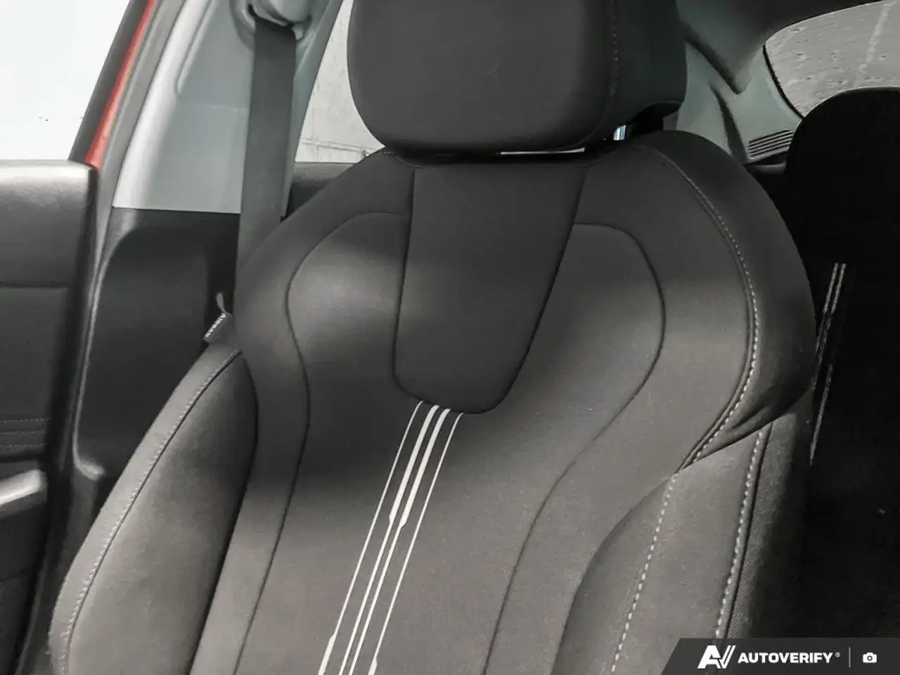 Hyundai ELANTRA снимка Hyundai ELANTRA