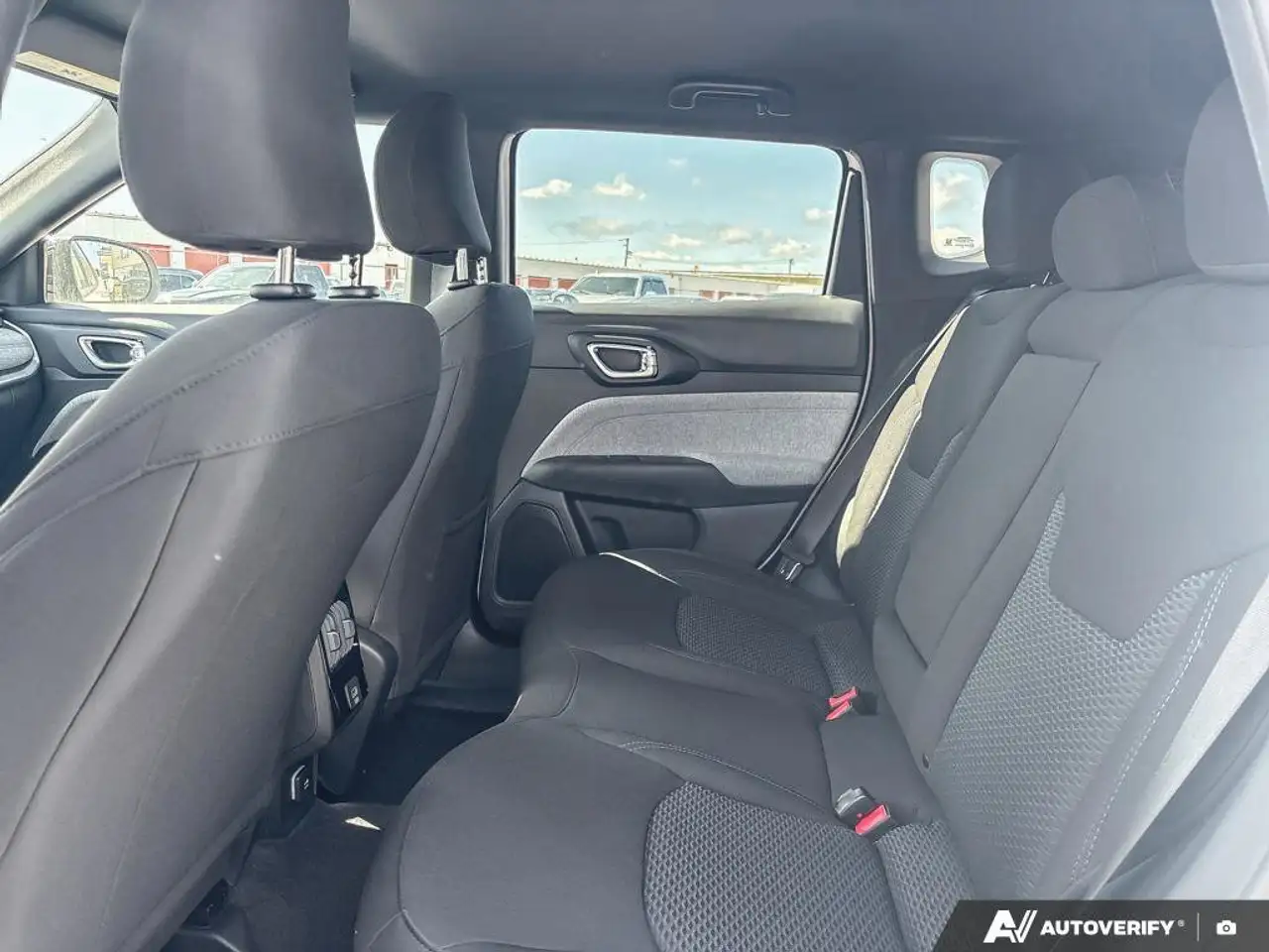 Jeep Compass снимка Jeep Compass