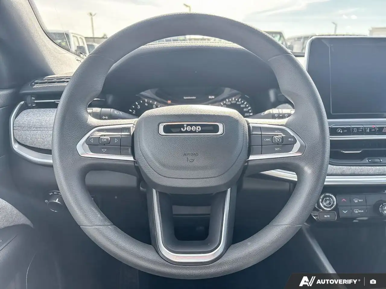 Jeep Compass снимка Jeep Compass