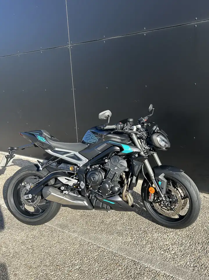 Triumph Street Triple 765