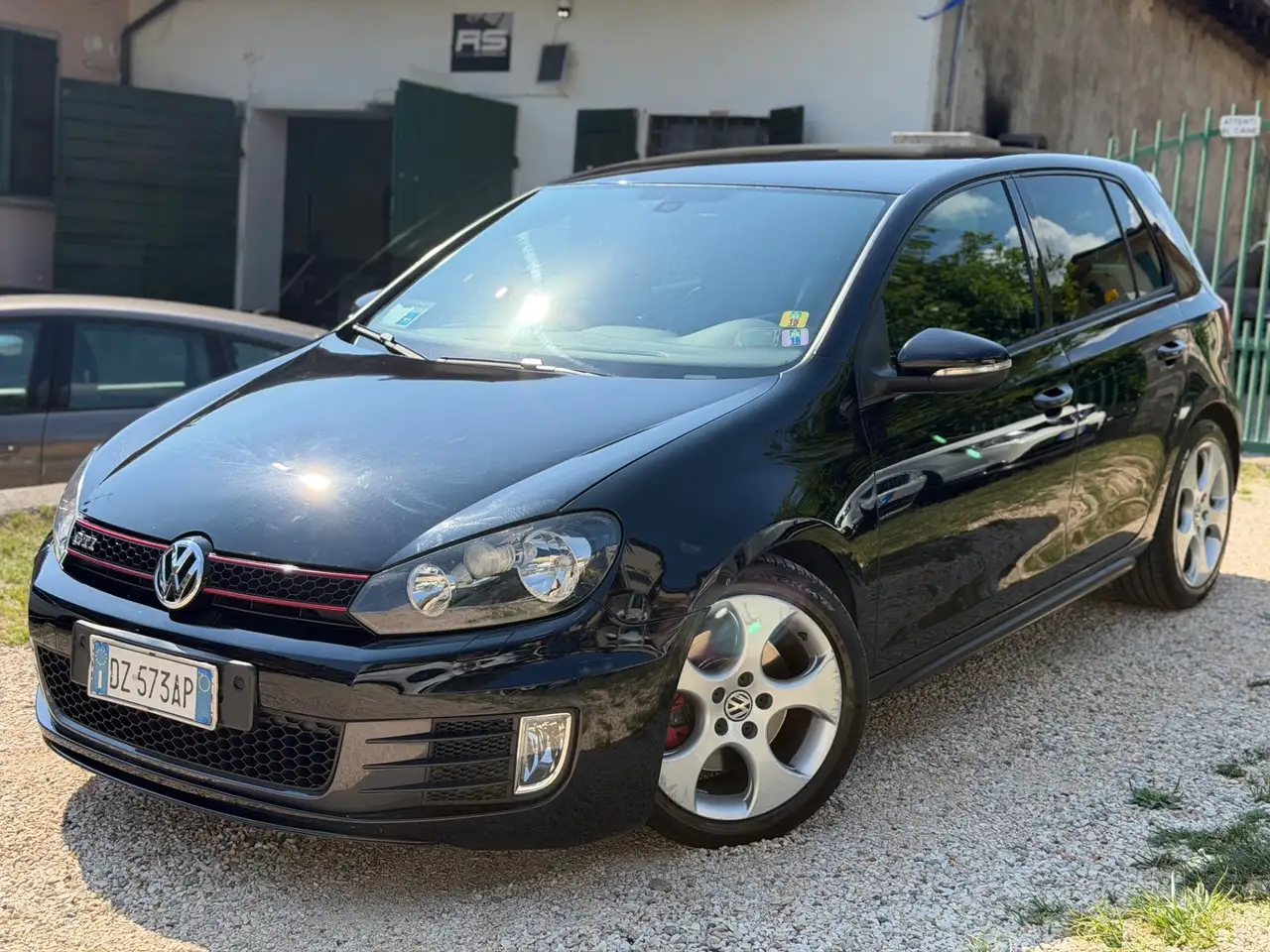 Volkswagen Golf GTI