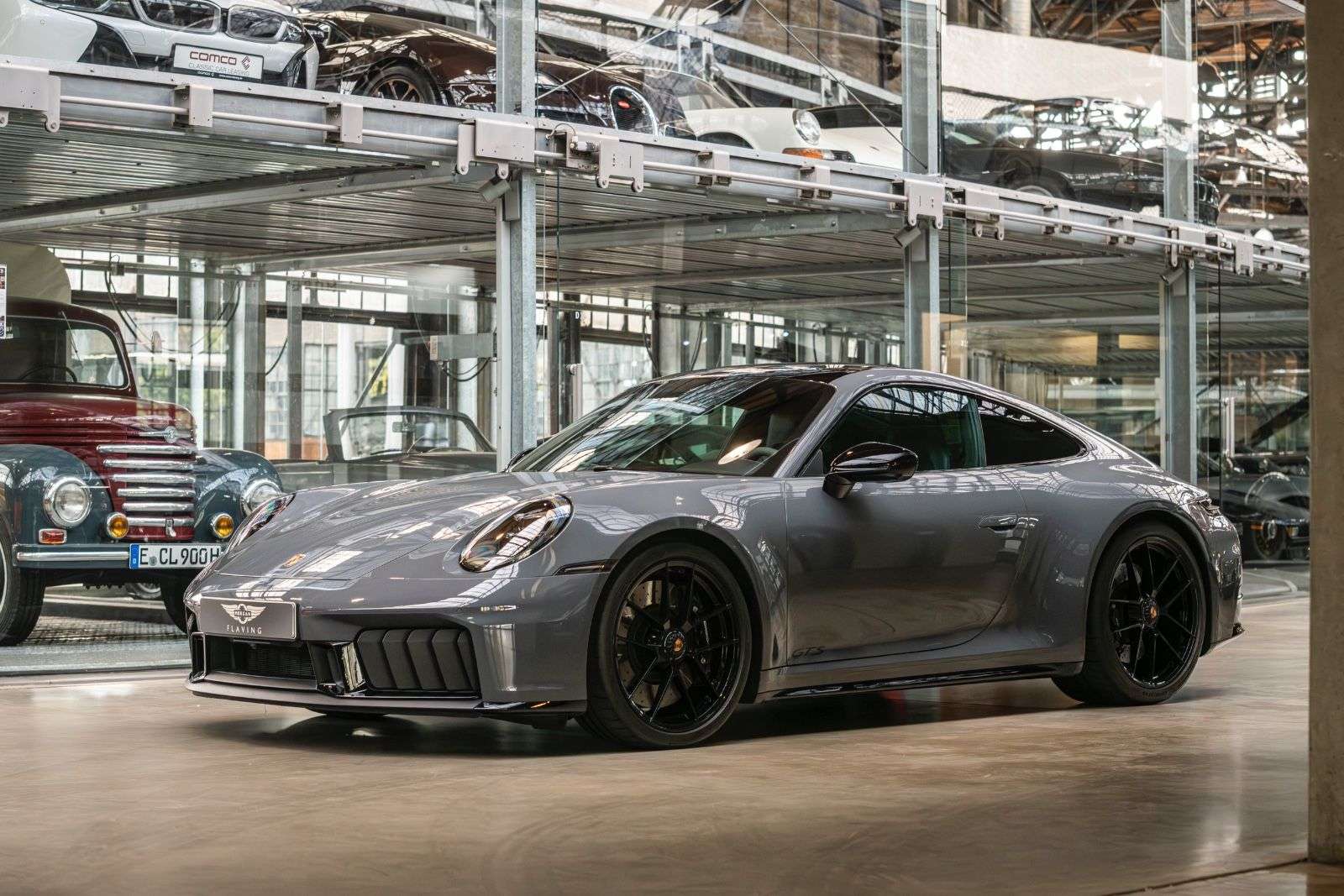 Second hand Porsche 911 