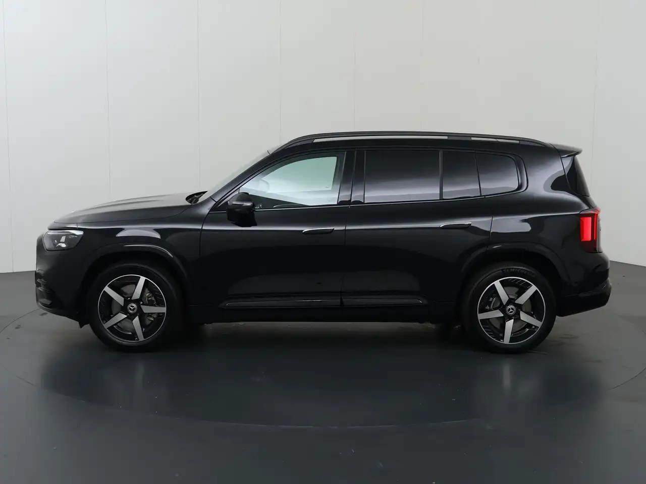 Mercedes-Benz GLB 2026