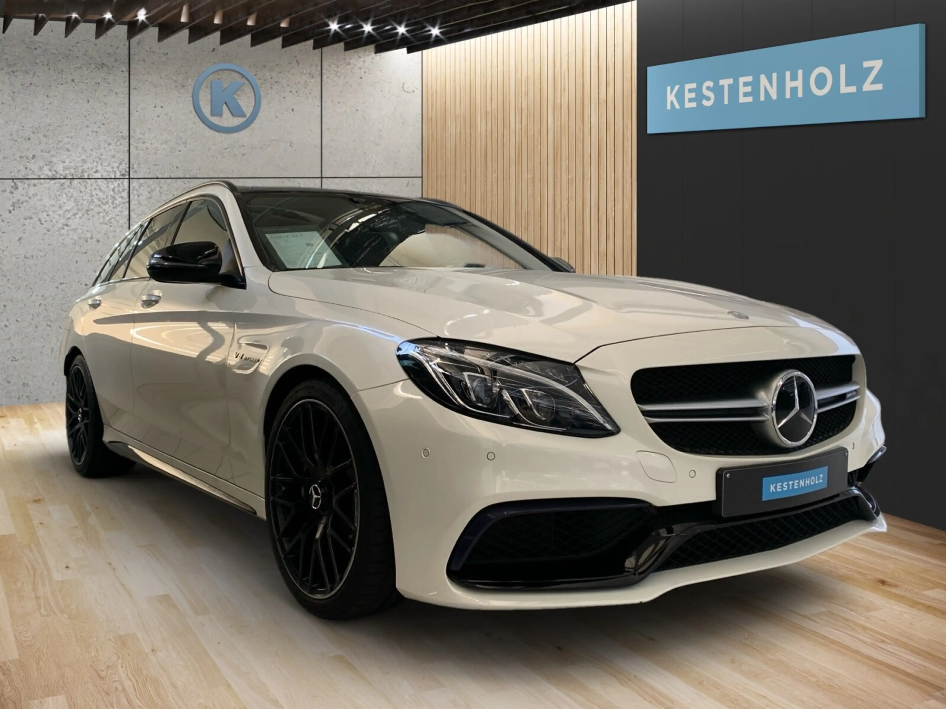 Mercedes-Benz C 63 AMG AMG C 63 T *PANO*ILS*NIGHT*KAM*KEYLESS*PARK* Navi — photo 2