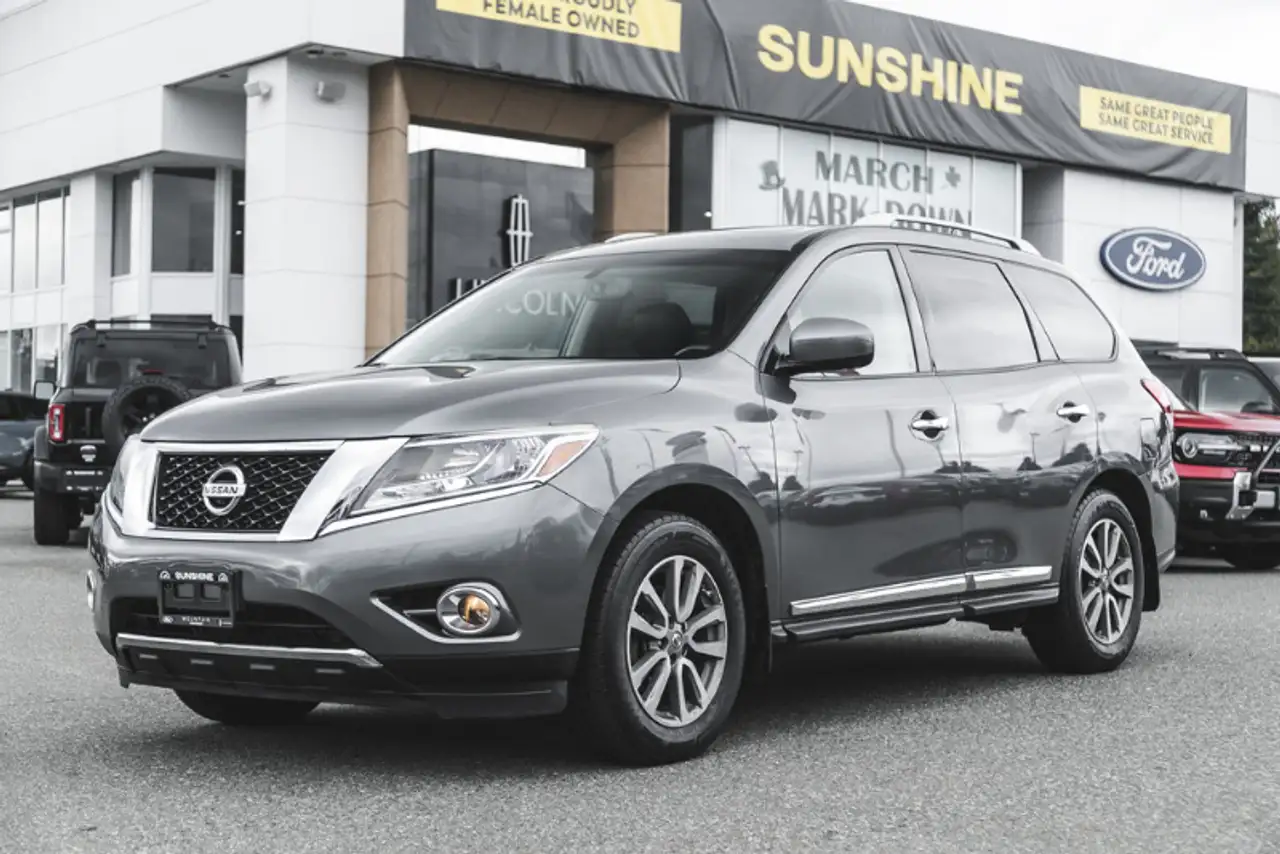 Nissan Pathfinder снимка Nissan Pathfinder