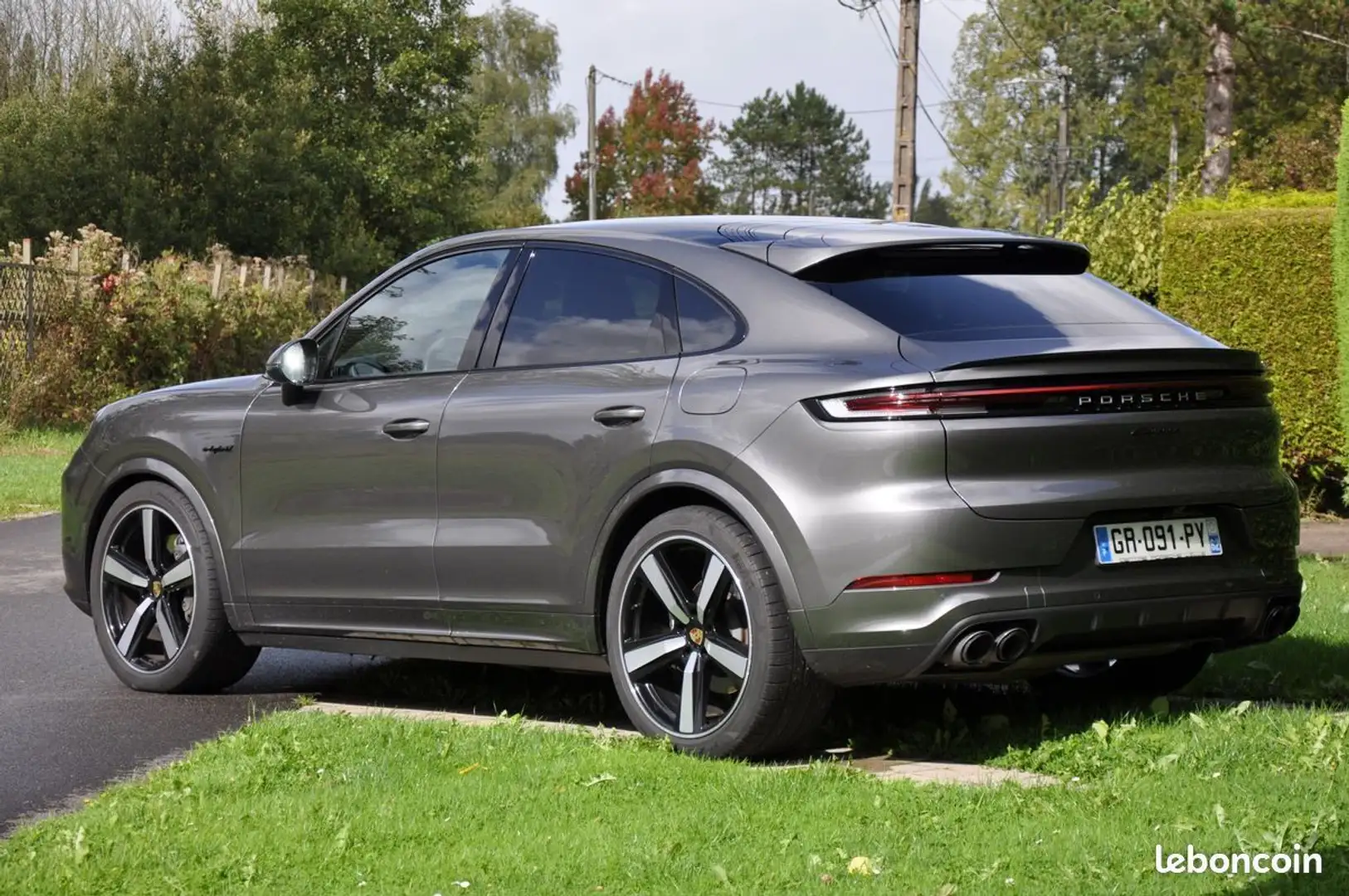 Porsche Cayenne COUPE 3.0 V6 470 E-HYBRID Org France 10-23 29800kms Suspension pneumatique Hifi Bose jantes 22 Gris - 2