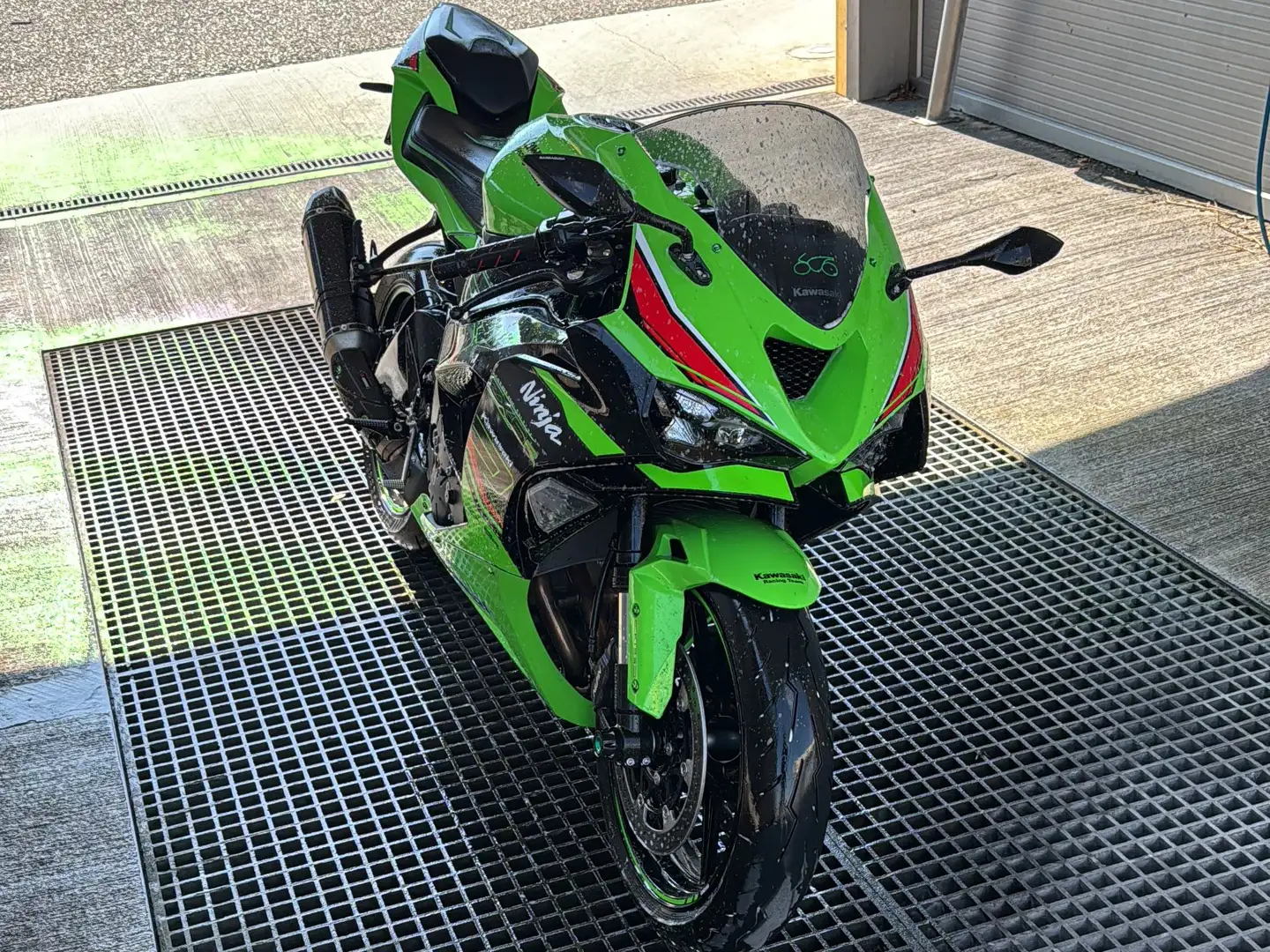 Kawasaki Ninja ZX-6R XZ-6R Vert - 1