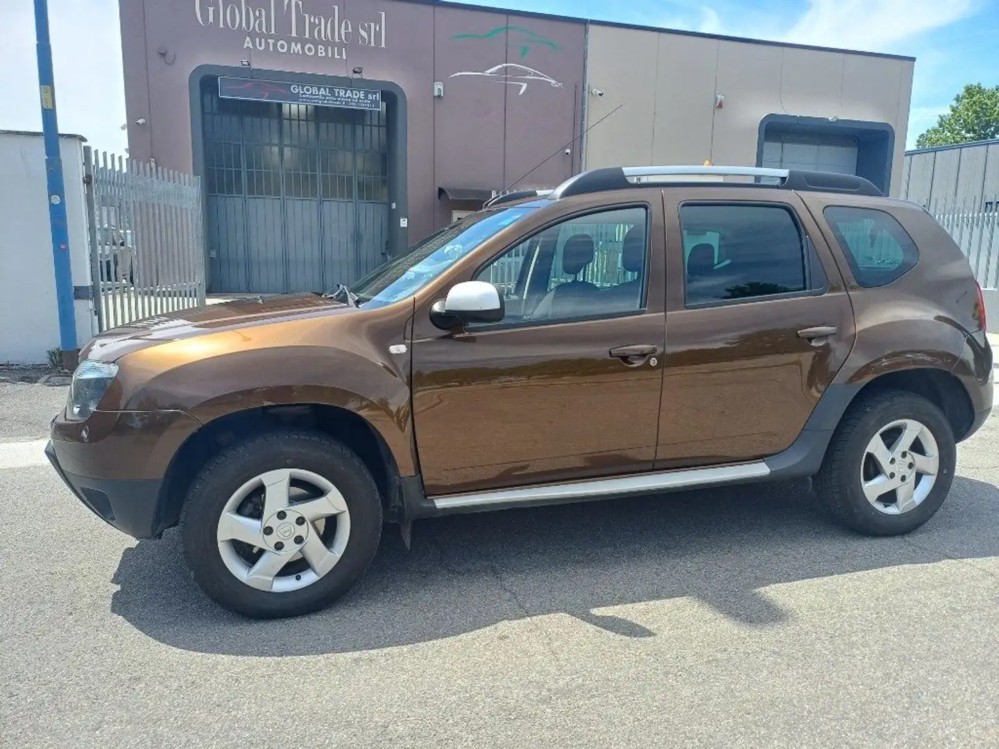 Dacia Duster 1.5 dCi 110CV 4x4 Lauréate Marrone - 2