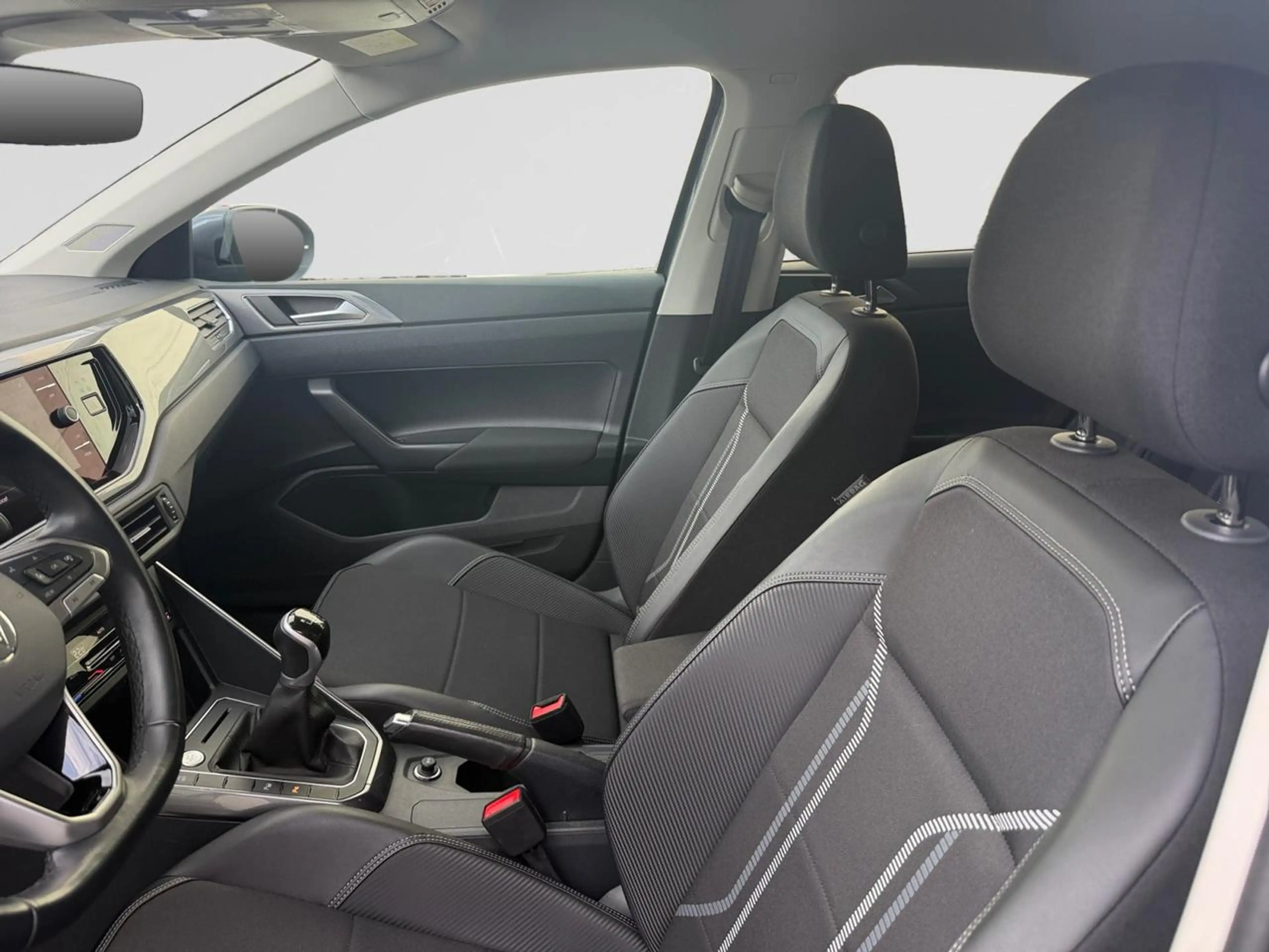 Volkswagen Taigo 1.0 TSI Style Business OPF — photo 12
