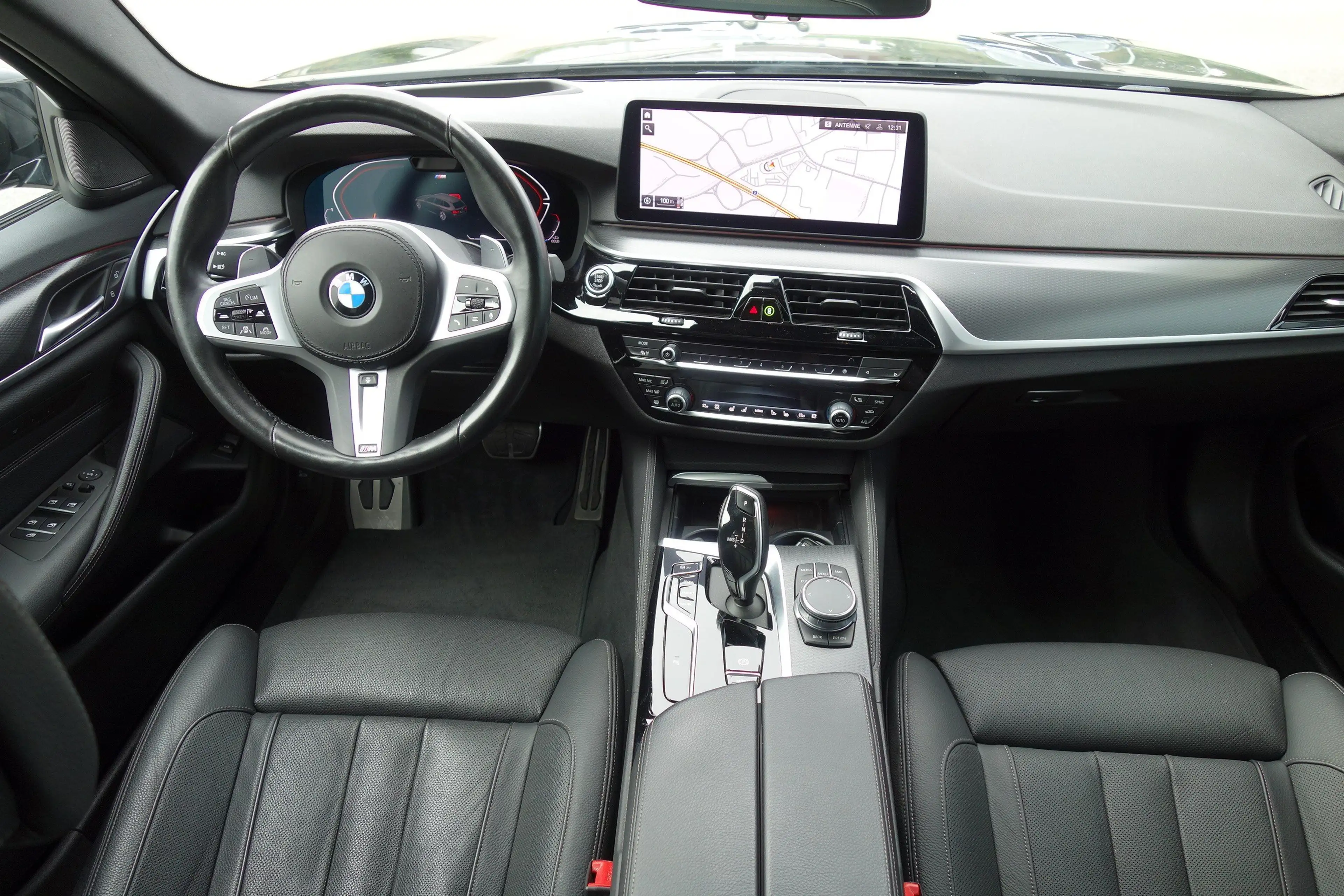 BMW 540 d xDrive Touring M Sportpaket Head-Up DAB — photo 9