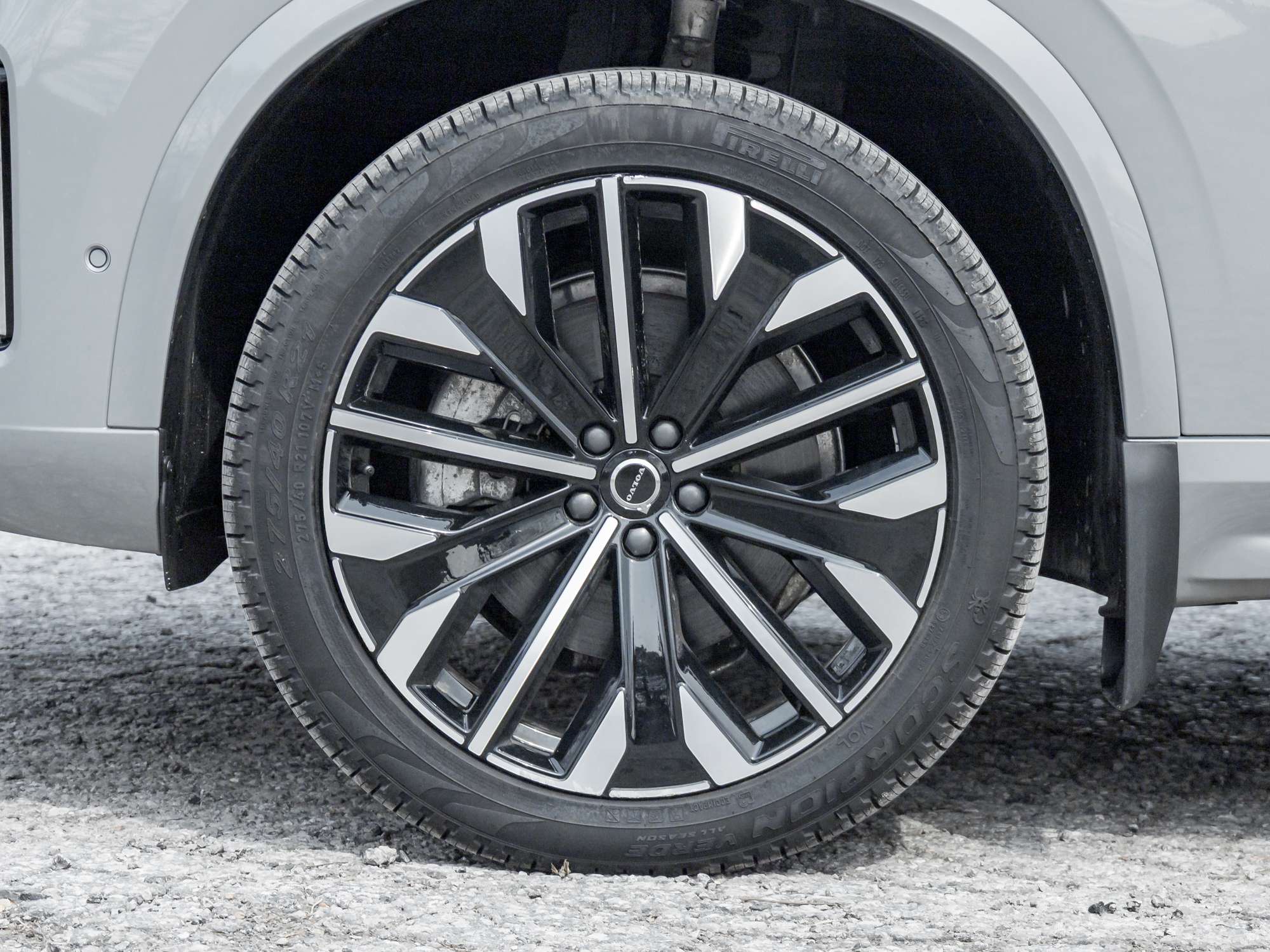 2026 Volvo XC90 B6 AWD Ultra Bright Theme 6-SEATER |HARMAN KARDON alt 5