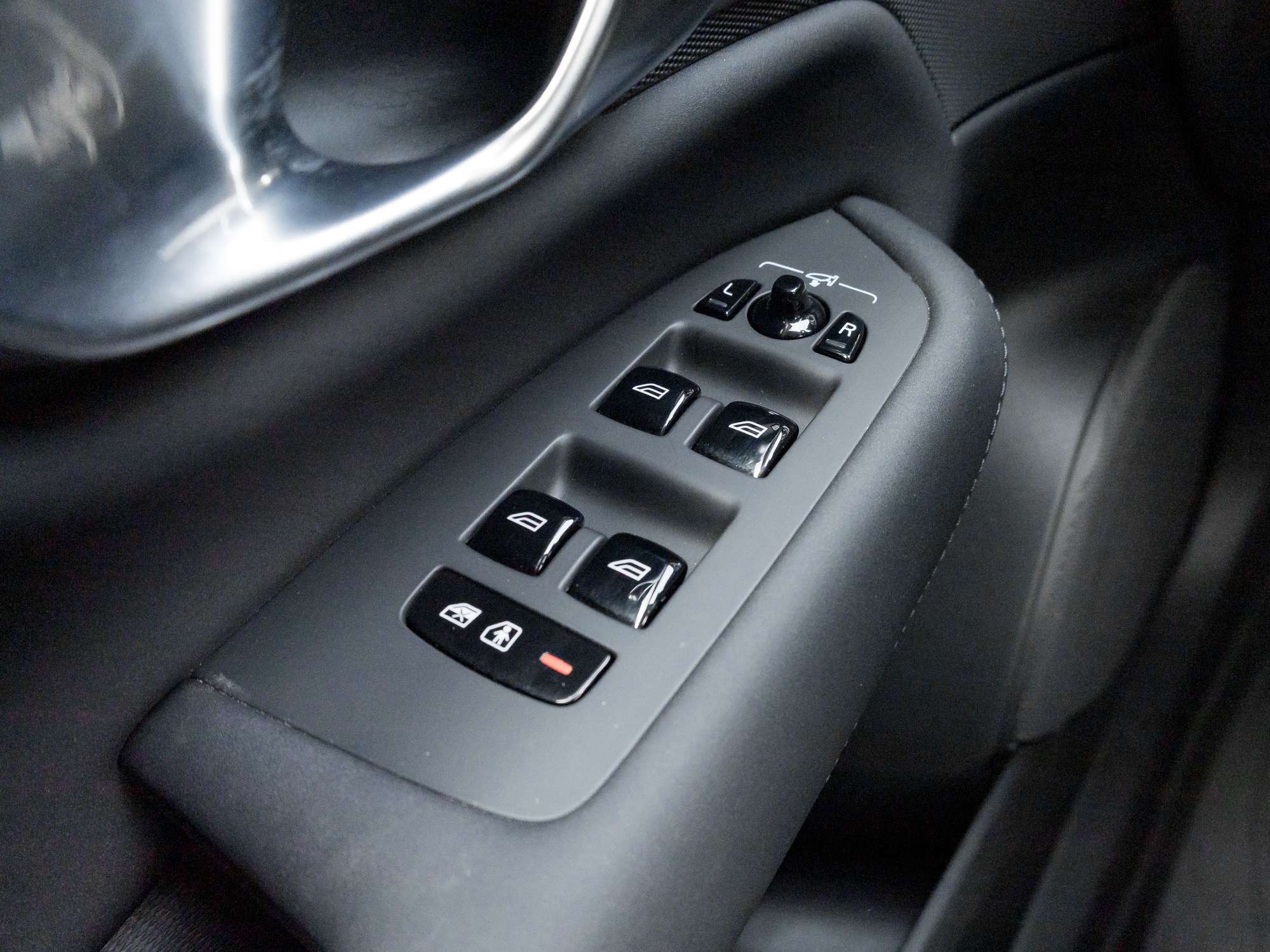 2026 Volvo XC90 B6 AWD Ultra Bright Theme 6-SEATER |HARMAN KARDON thumb 15