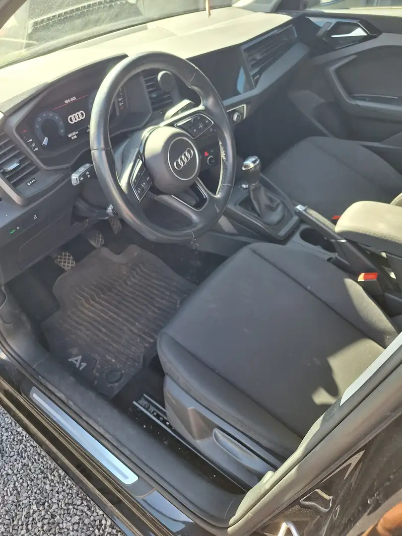 Audi A1 A1 30 TFSI Sportback Zwart - 1