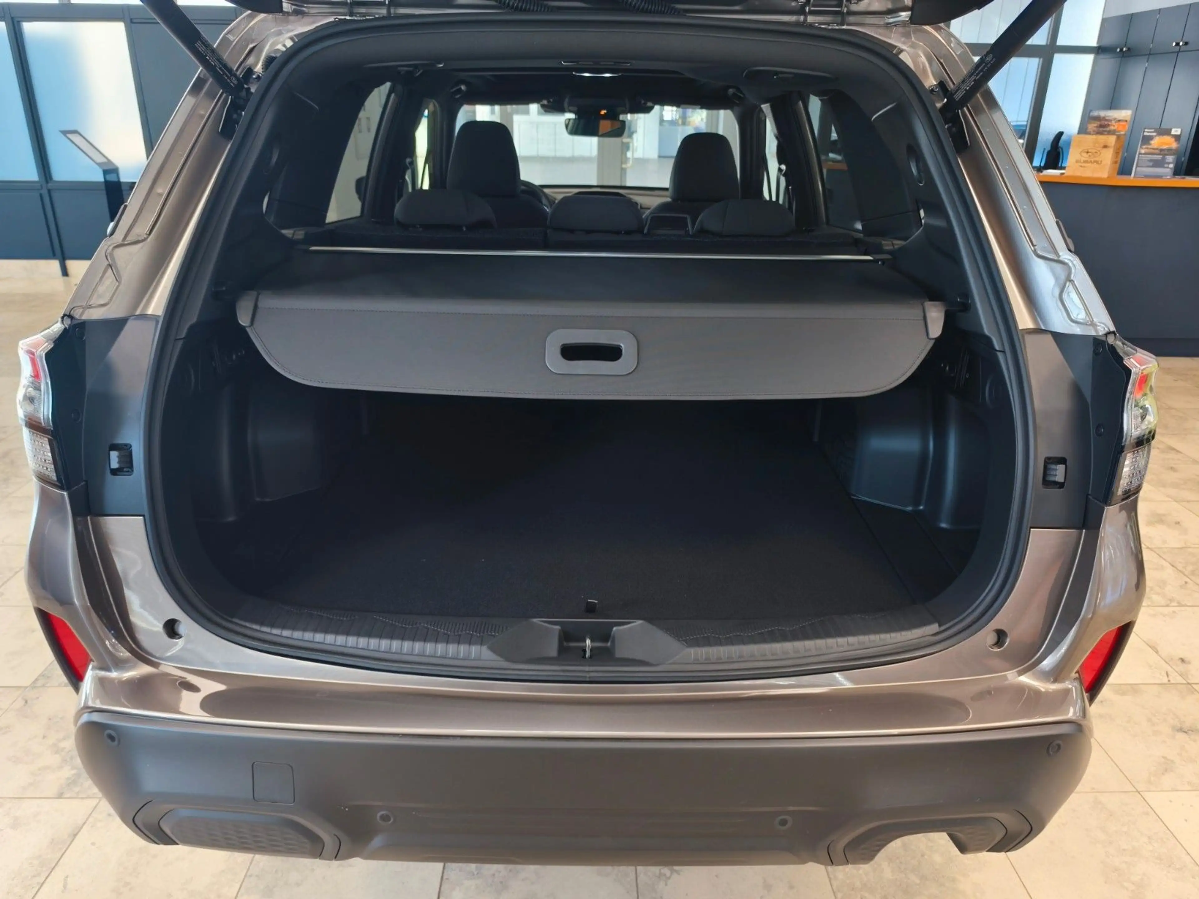 Subaru Forester 2.0ie Exclusive | LED | AWD | Panorama — photo 9