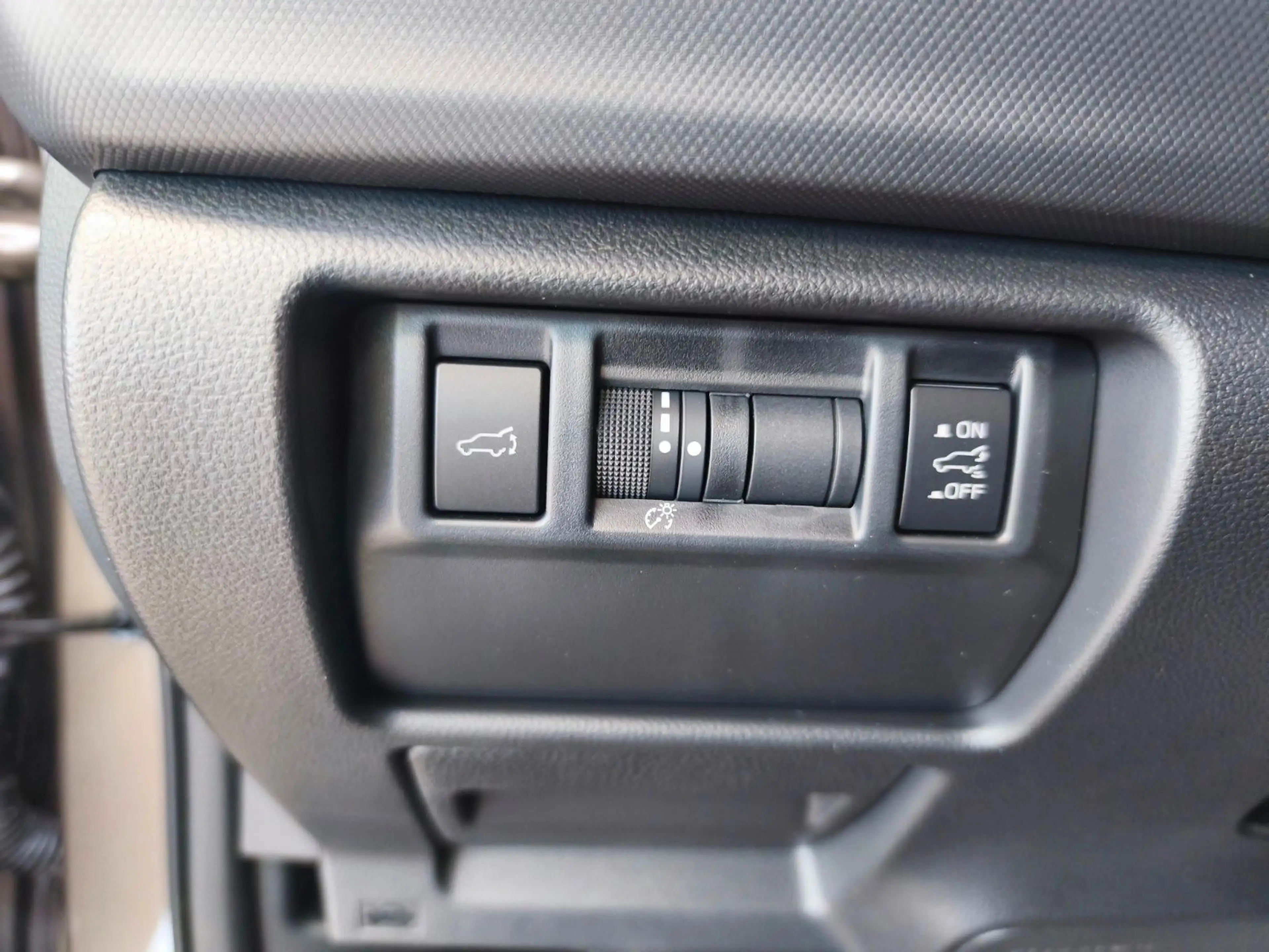 Subaru Forester 2.0ie Exclusive | LED | AWD | Panorama — photo 14