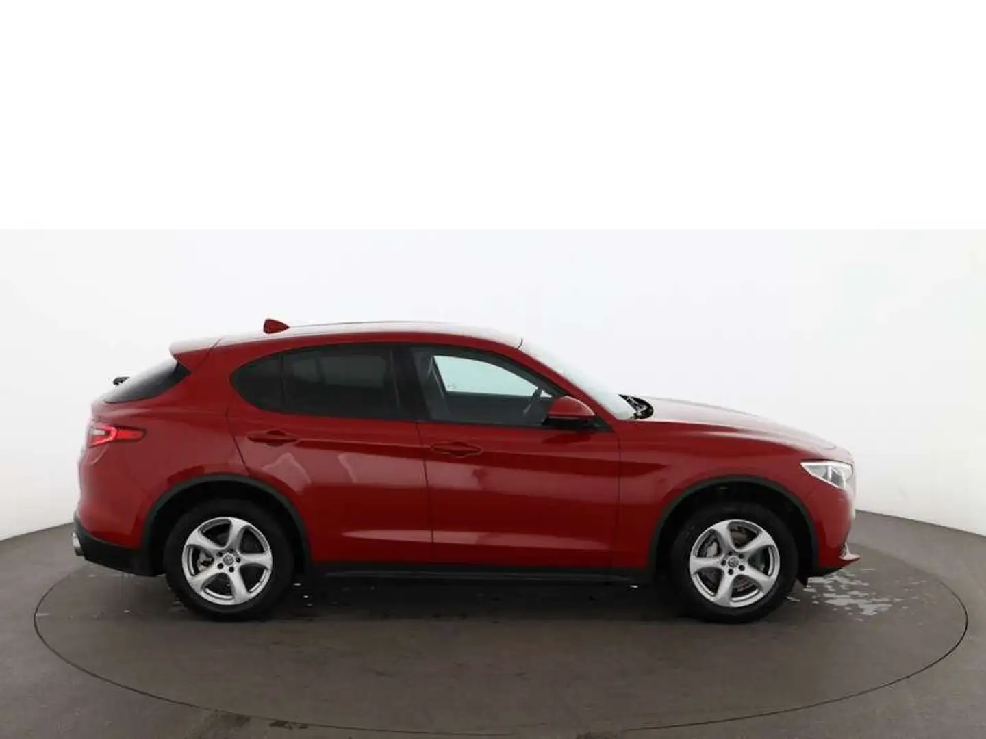 Alfa Romeo Stelvio 2.2 JTDM Super Q4 Aut XENON AHK RADAR NAV crvena - 2