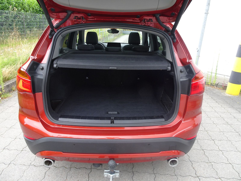 BMW X1 sDrive 20 d Advantage — photo 17