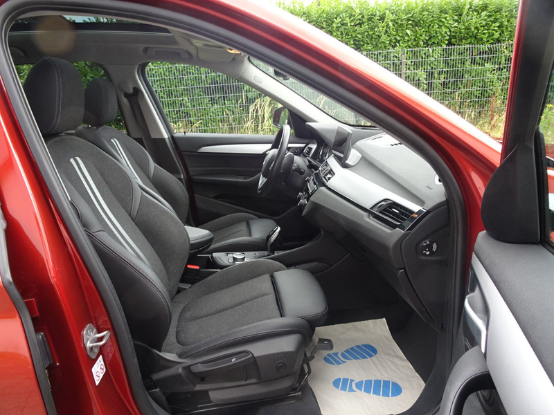 BMW X1 sDrive 20 d Advantage — photo 16