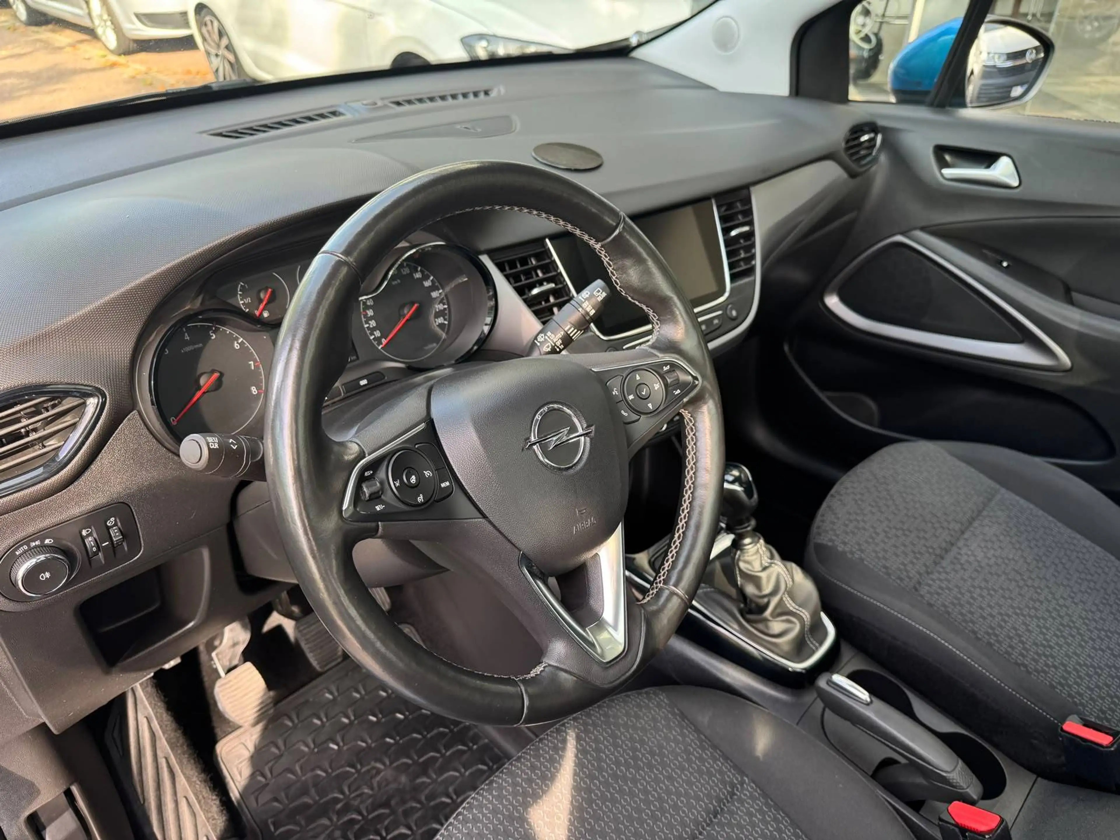 Opel Crossland X Edition Pano/Kamera/AHK/Navi — photo 6