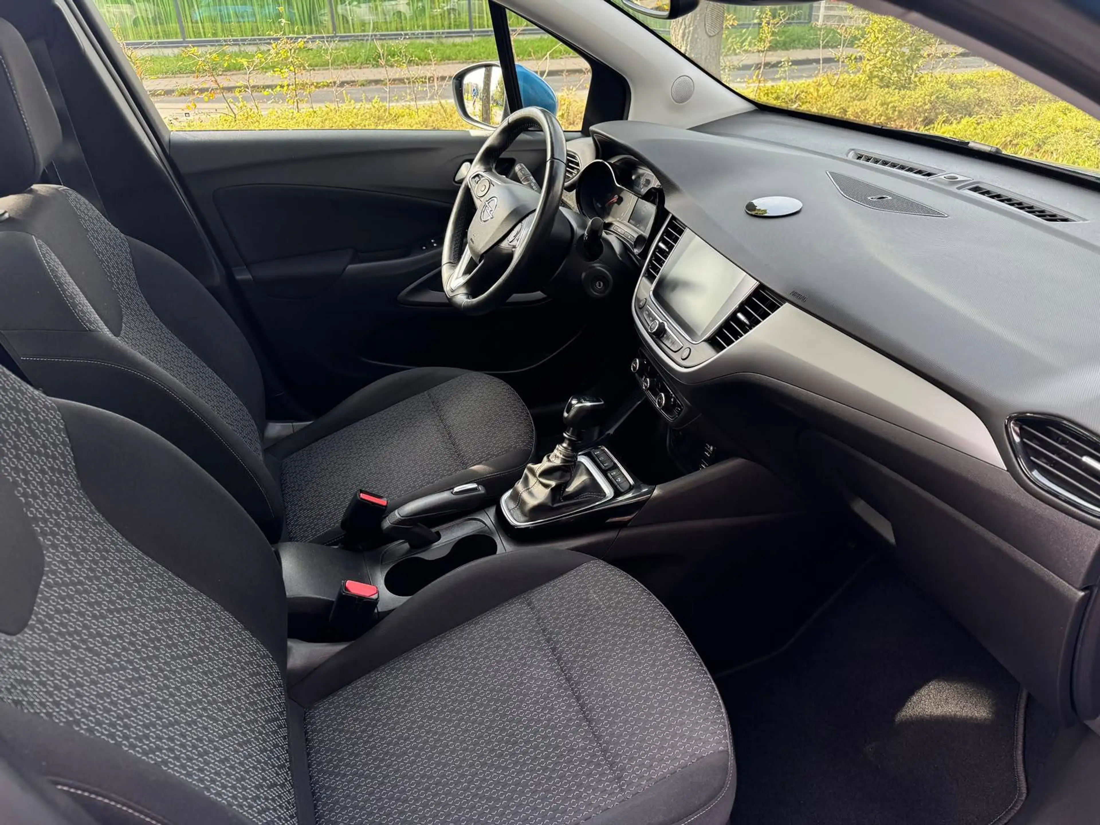 Opel Crossland X Edition Pano/Kamera/AHK/Navi — photo 7