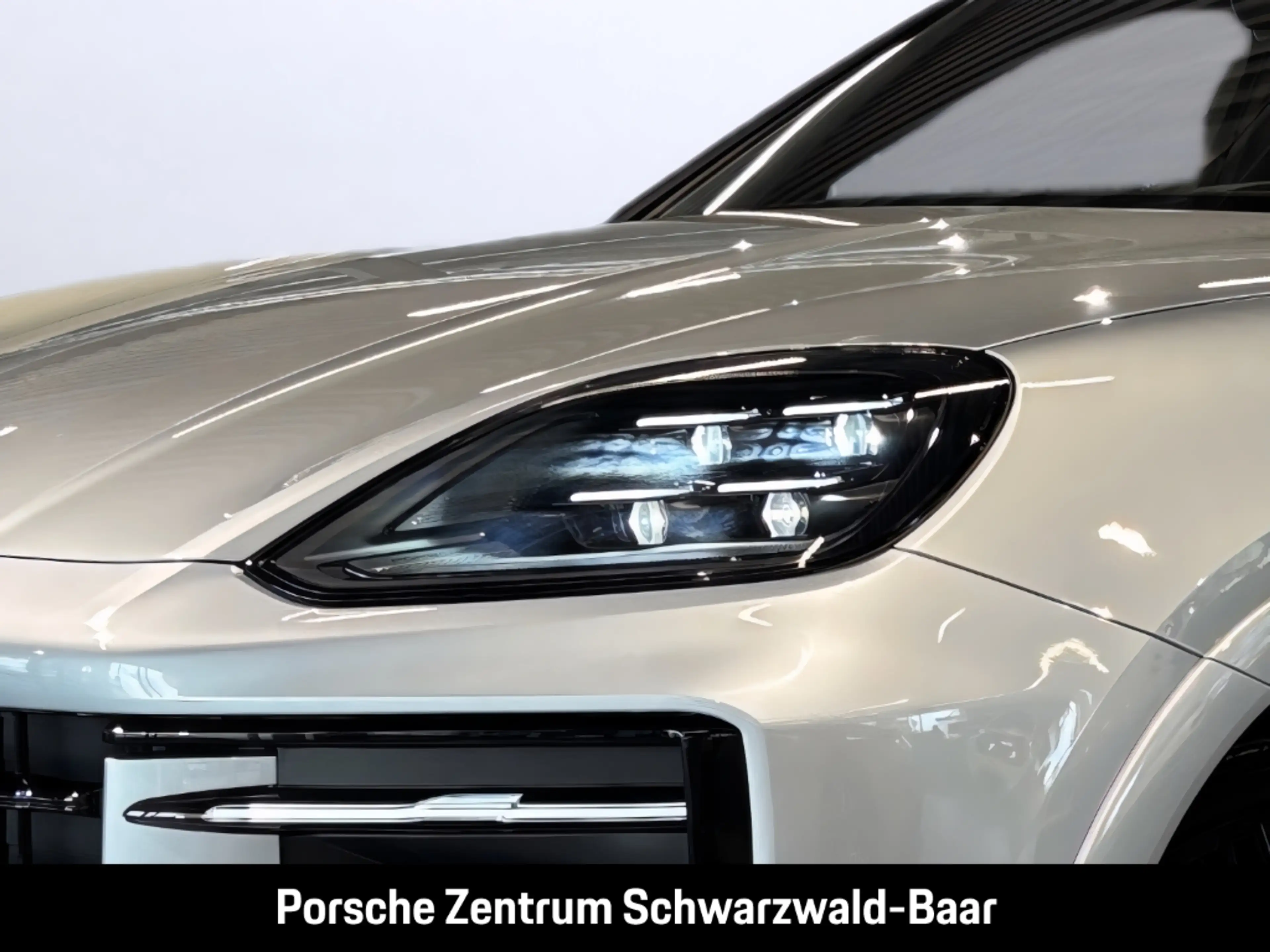 Porsche Cayenne E-Hybrid Coupe Black Edition — photo 11