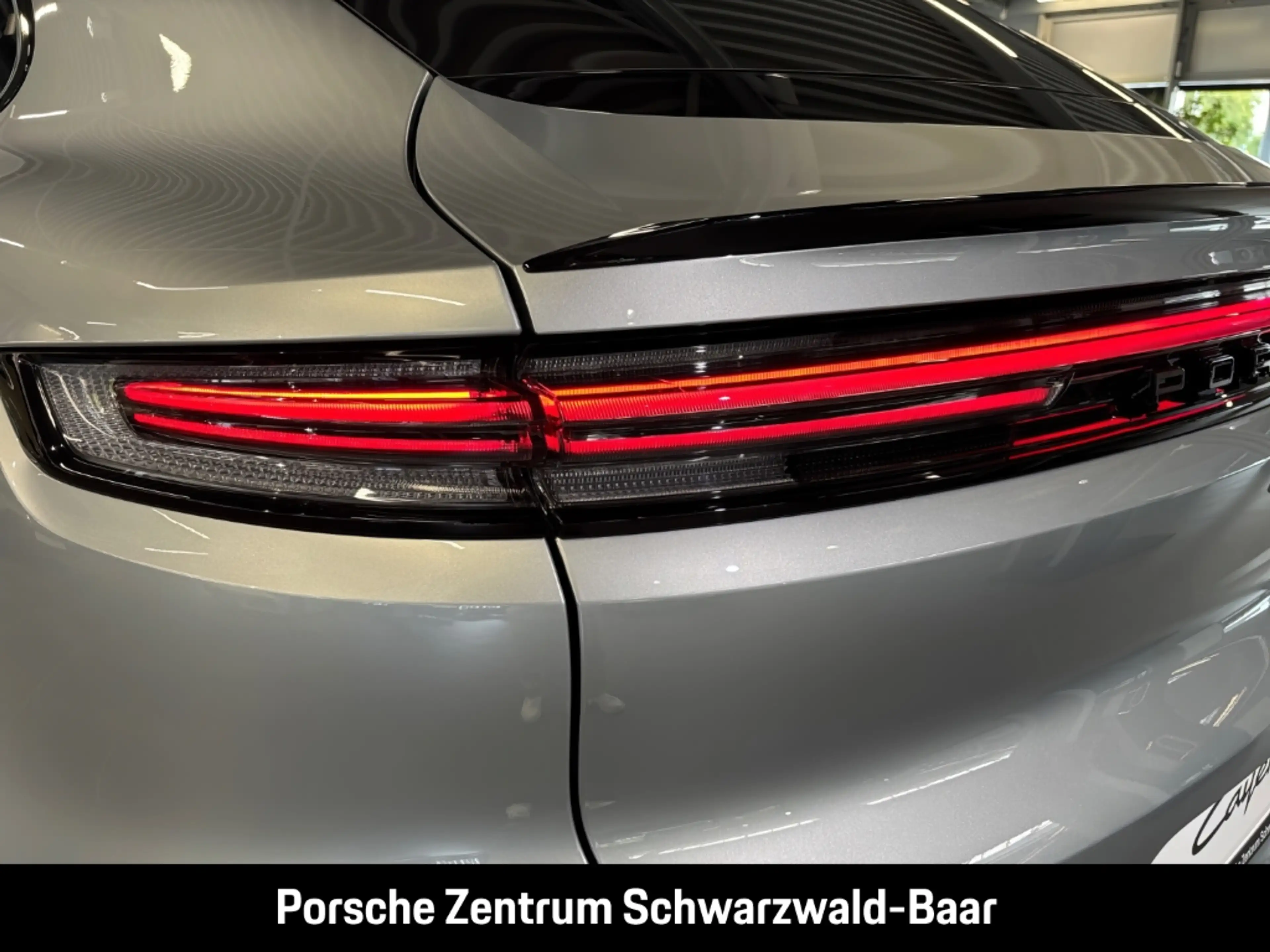 Porsche Cayenne E-Hybrid Coupe Black Edition — photo 12