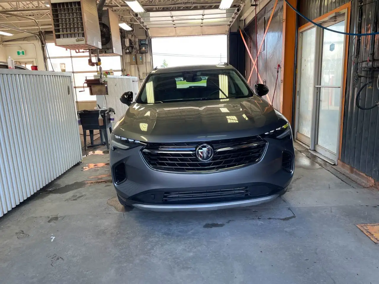 Buick Envision снимка Buick Envision