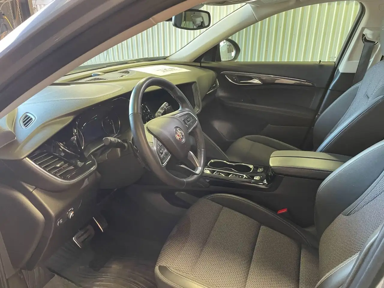 Buick Envision снимка Buick Envision