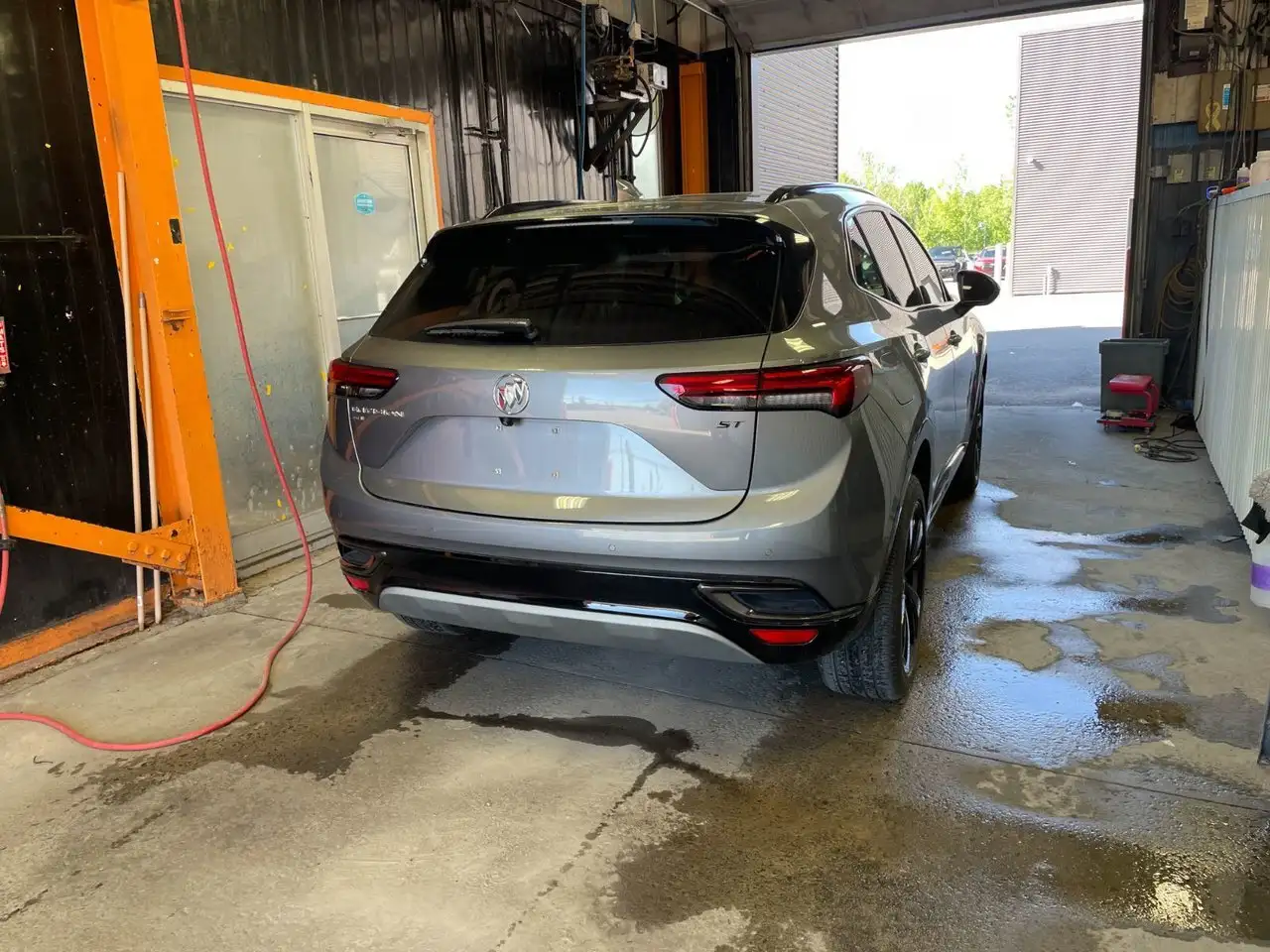 Buick Envision снимка Buick Envision