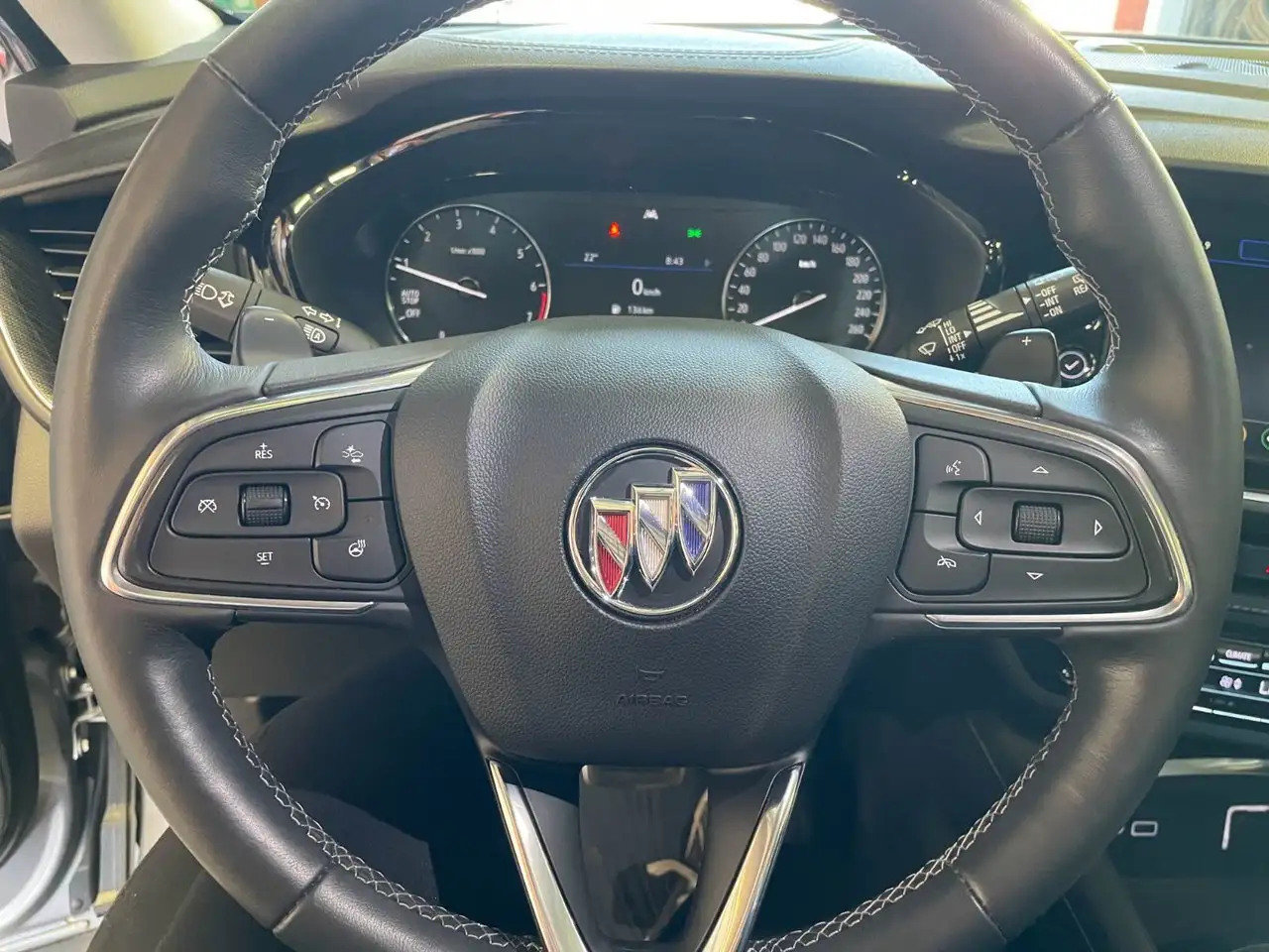 Buick Envision снимка Buick Envision