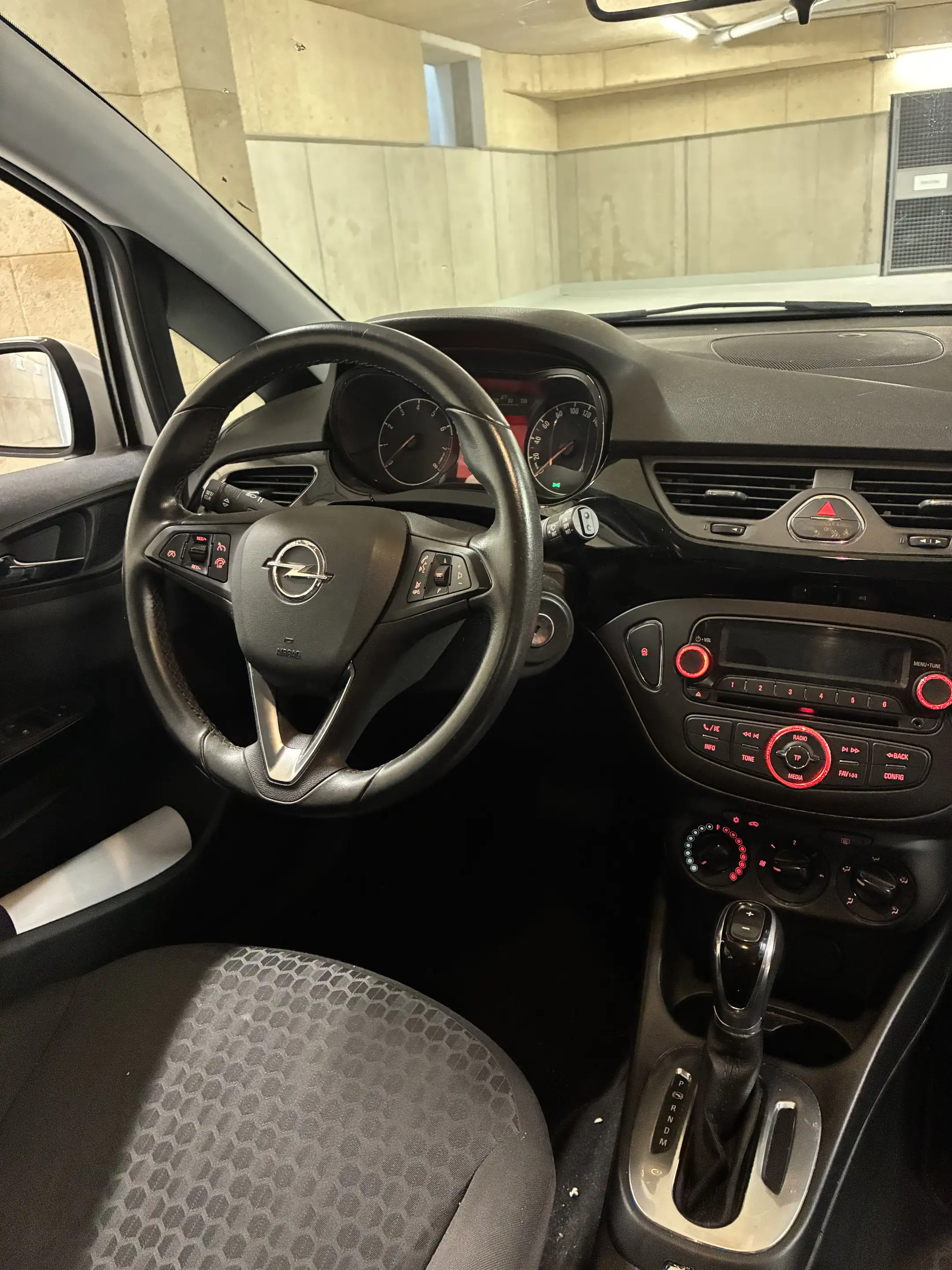 Opel Corsa-e Corsa 1,4 Ecotec Edition Aut. — photo 12