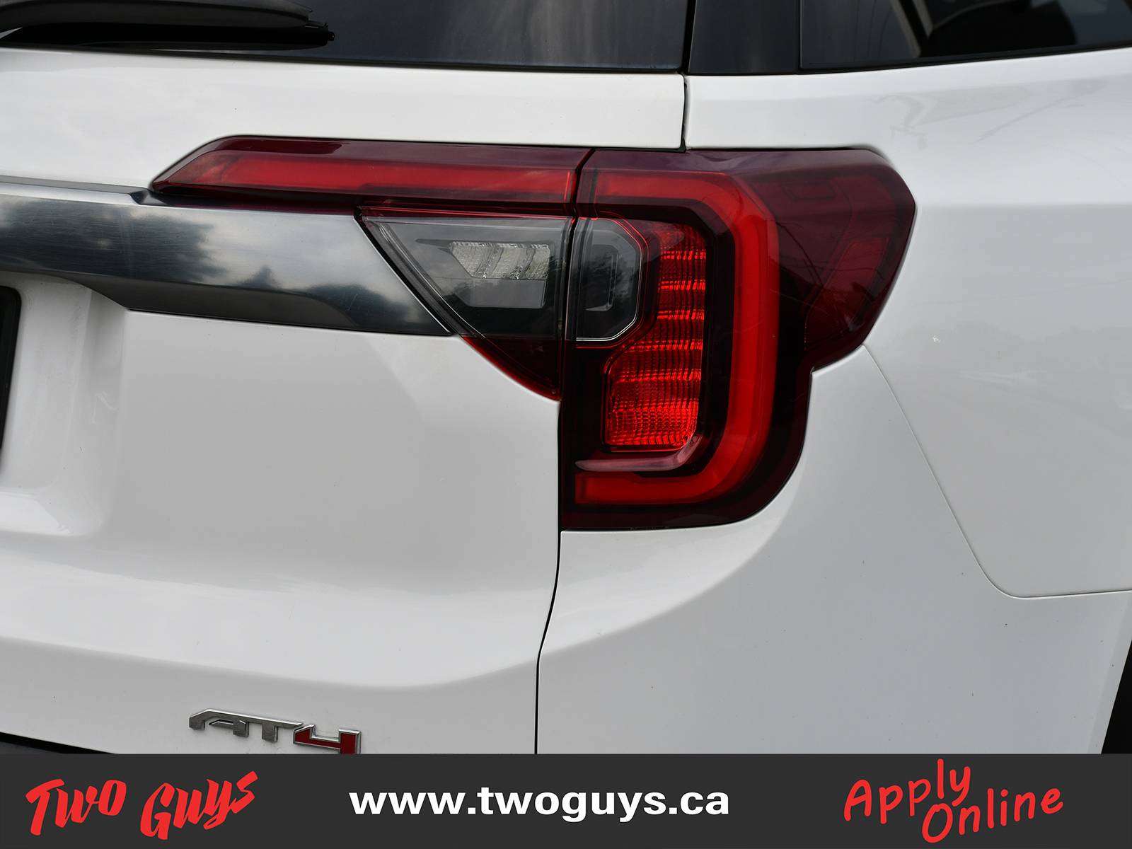2022 GMC Acadia AT4 3.6L | Htd Cooled Leather | Nav | SkyScape Roo photo 8