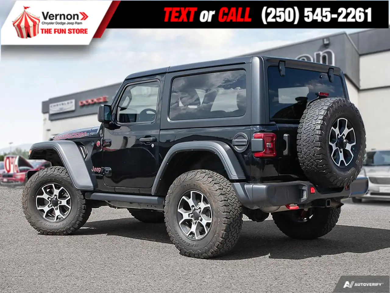 Jeep Wrangler photo Jeep Wrangler