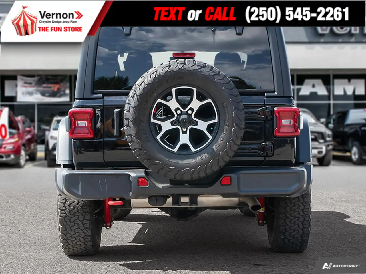 Jeep Wrangler photo Jeep Wrangler