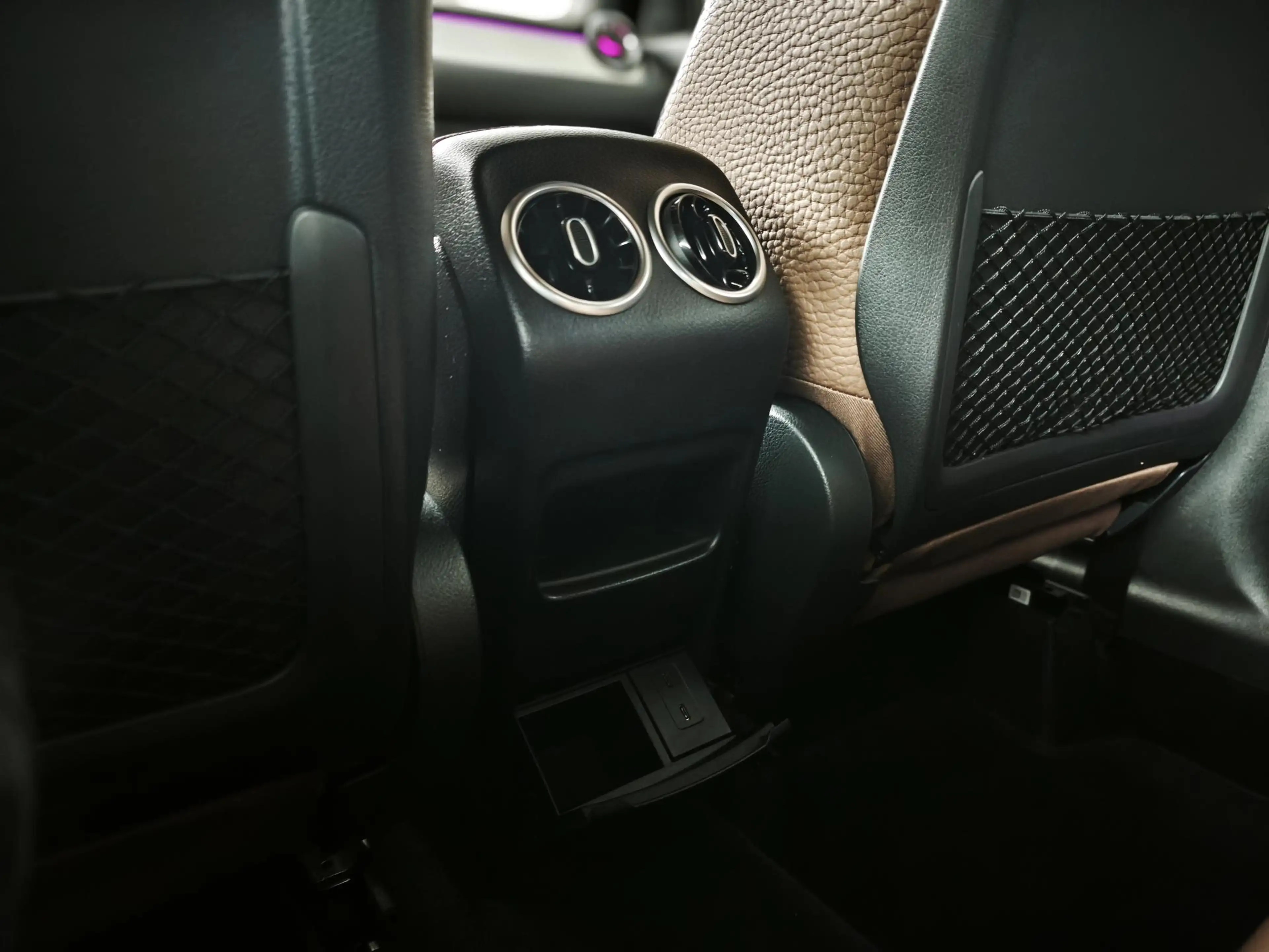 Mercedes-Benz GLA 250 e AMG Line NAVIGATIE | ACHTERUITRIJCAMERA | LEDERE — photo 32