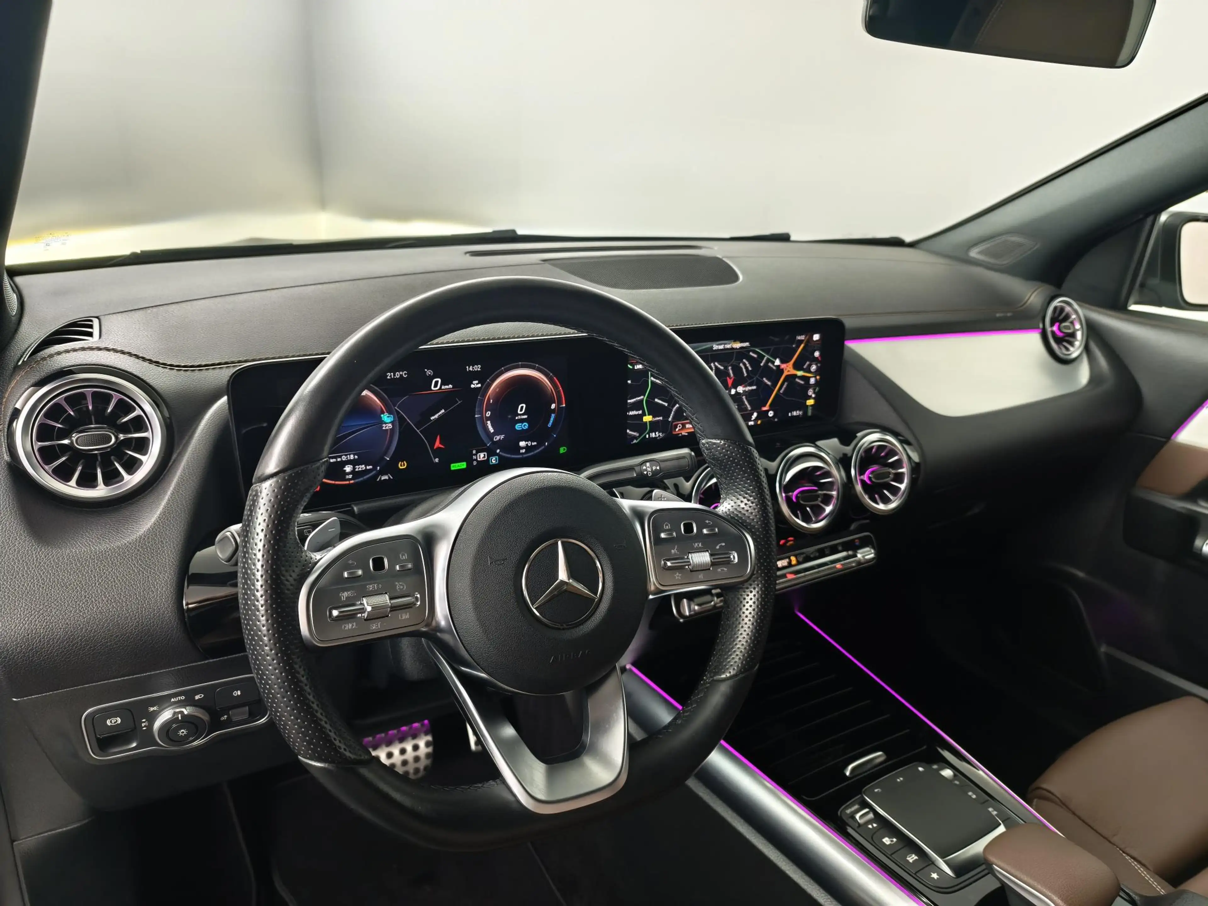 Mercedes-Benz GLA 250 e AMG Line NAVIGATIE | ACHTERUITRIJCAMERA | LEDERE — photo 34
