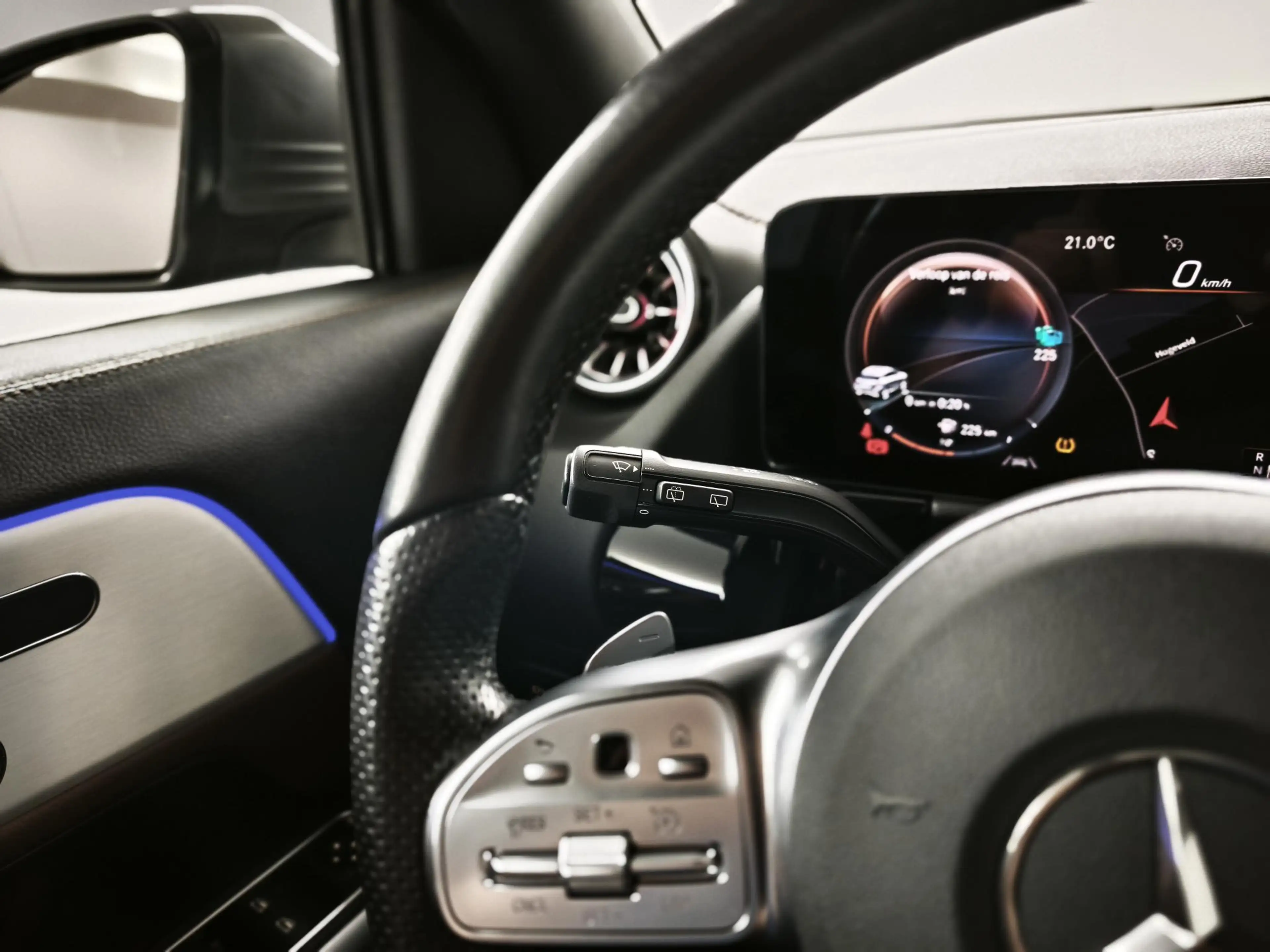 Mercedes-Benz GLA 250 e AMG Line NAVIGATIE | ACHTERUITRIJCAMERA | LEDERE — photo 27