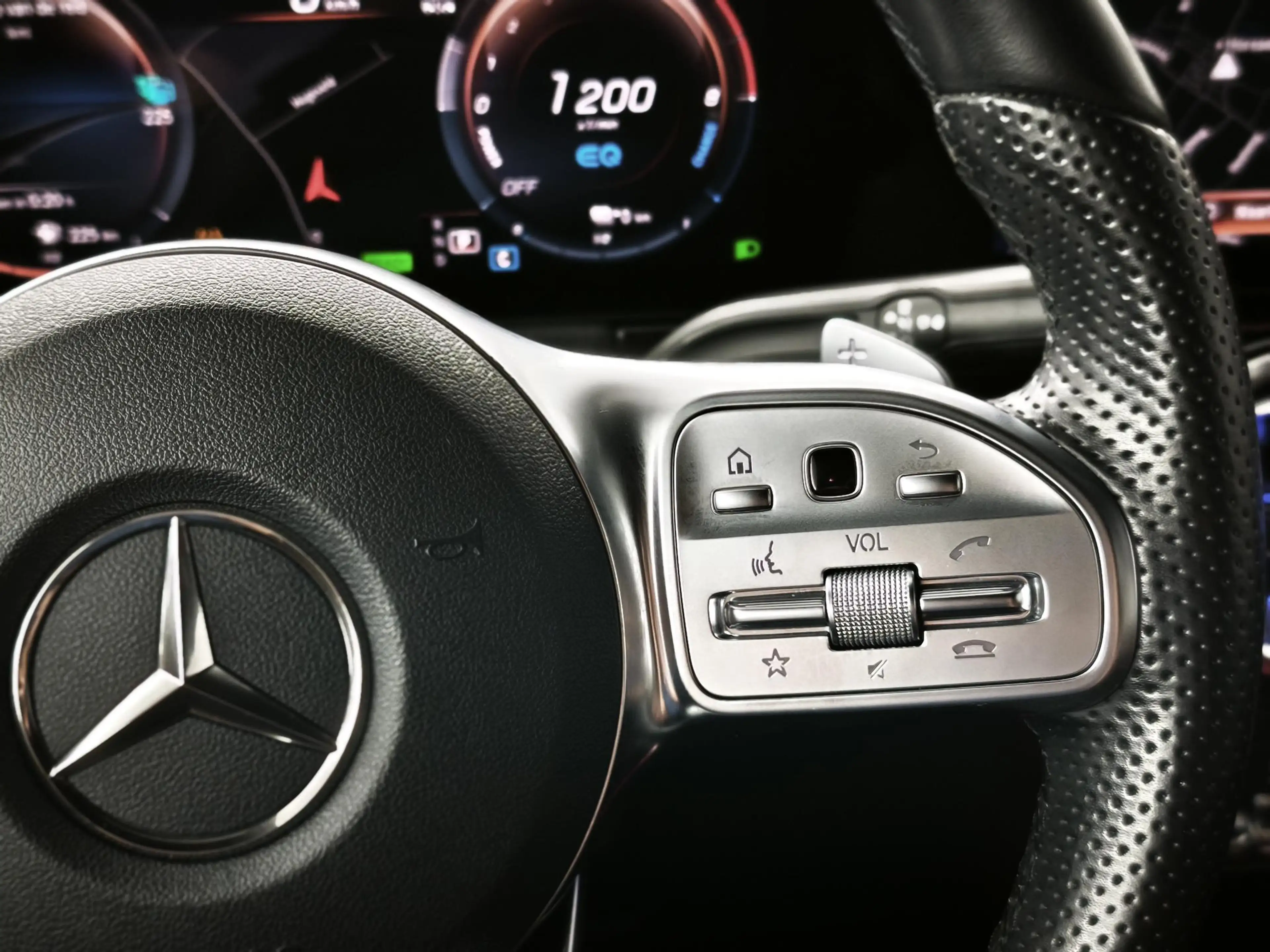 Mercedes-Benz GLA 250 e AMG Line NAVIGATIE | ACHTERUITRIJCAMERA | LEDERE — photo 20