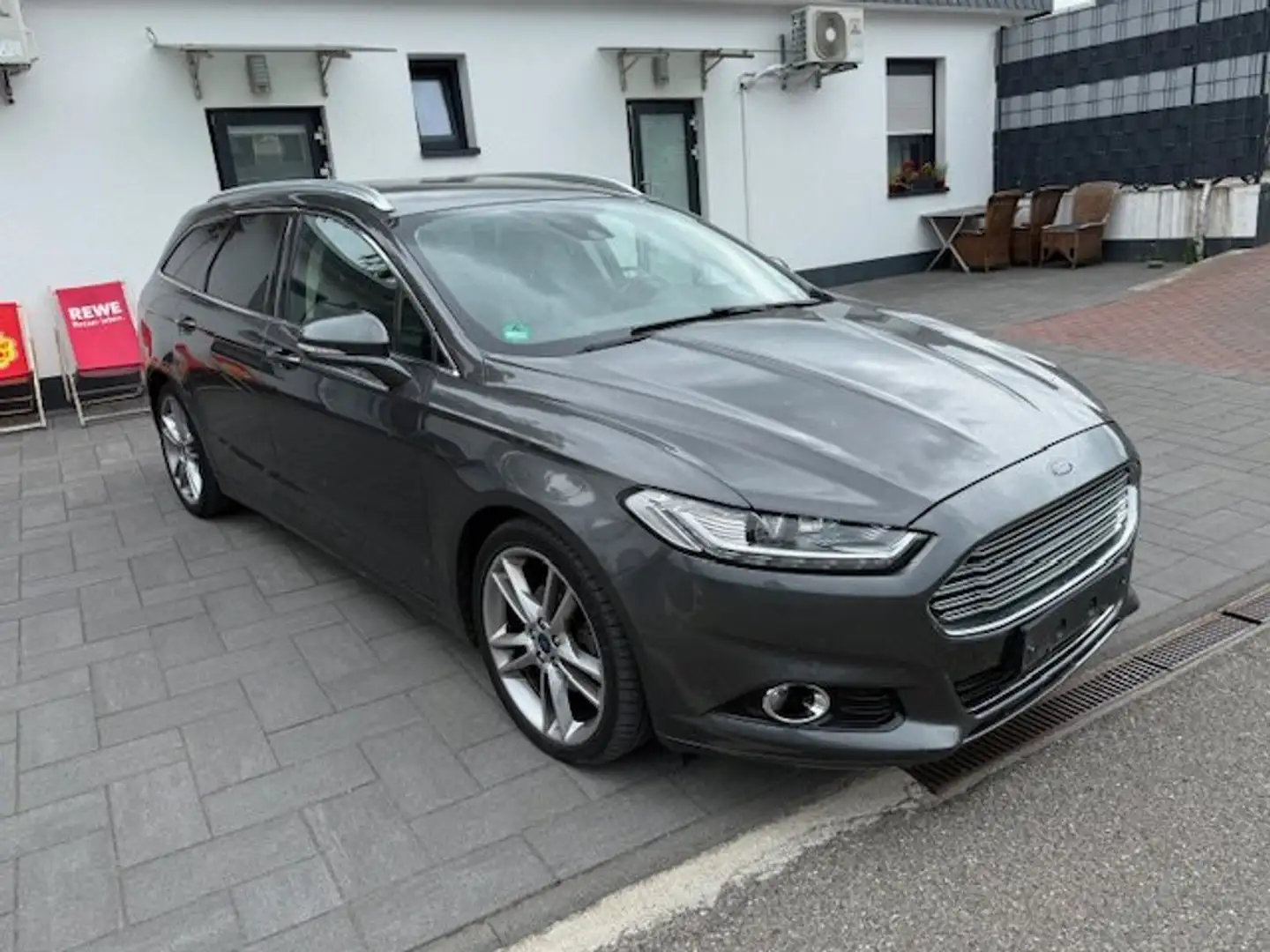Ford Mondeo Titanium 180PS Eur-6 Panoramadach Leder LED Kamera Grau - 2