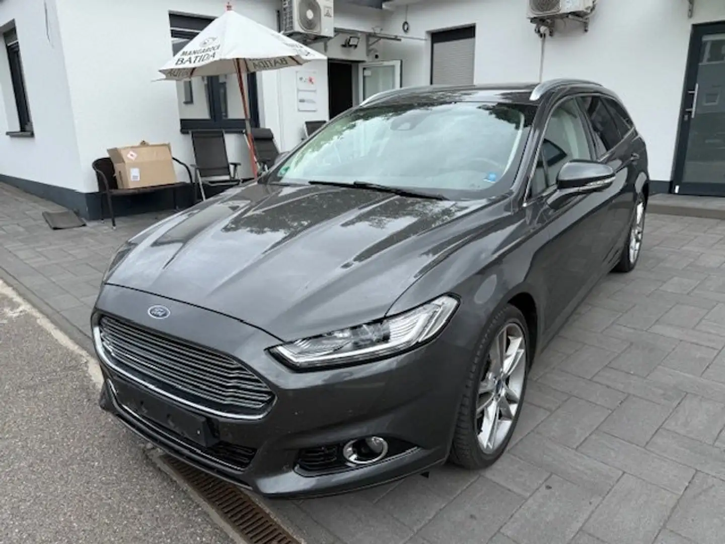 Ford Mondeo Titanium 180PS Eur-6 Panoramadach Leder LED Kamera Grau - 1
