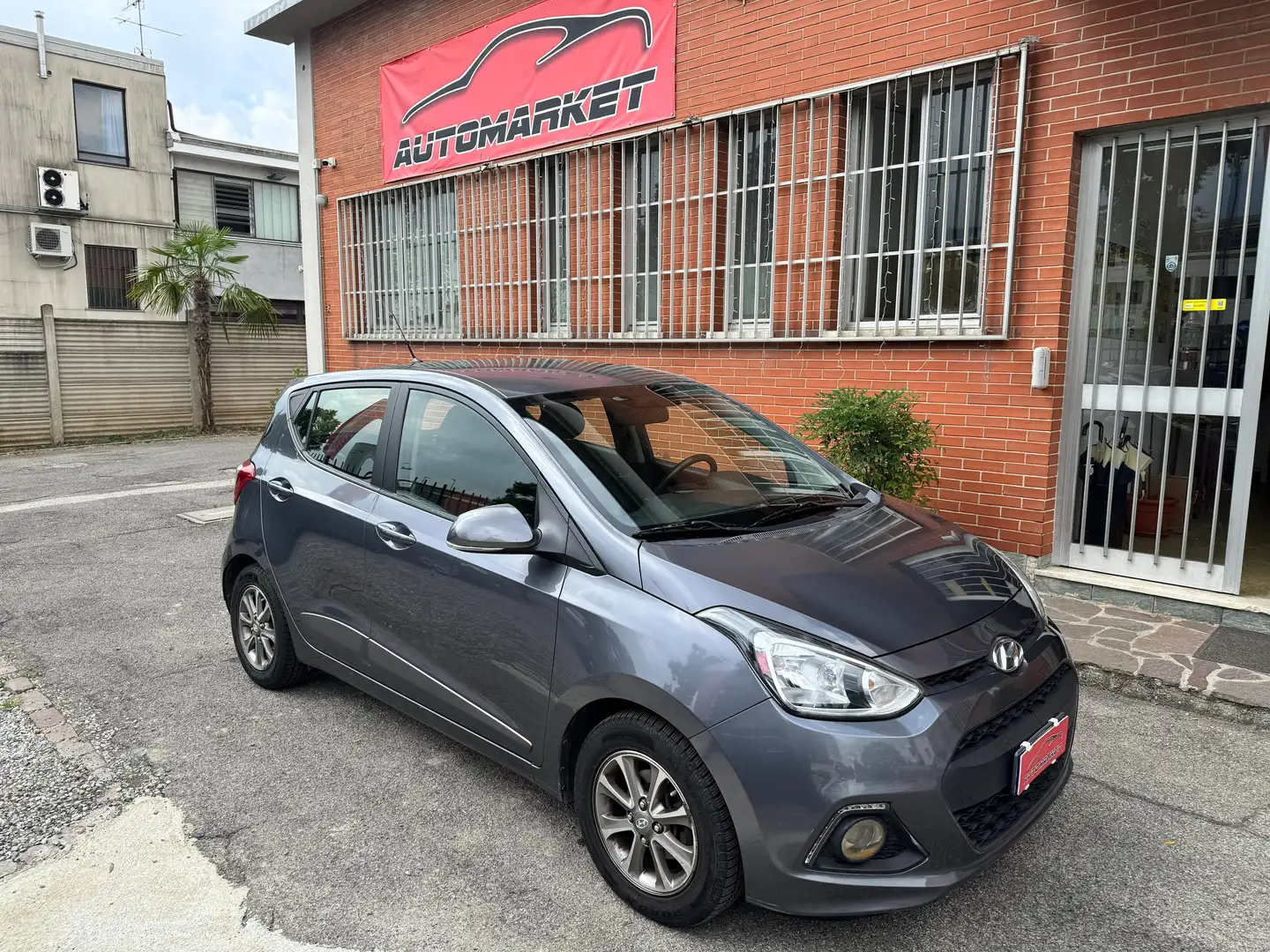 Hyundai i10 1.0 67cv GPL Style CAR PLAY+ANDROID AUTO Grigio - 1