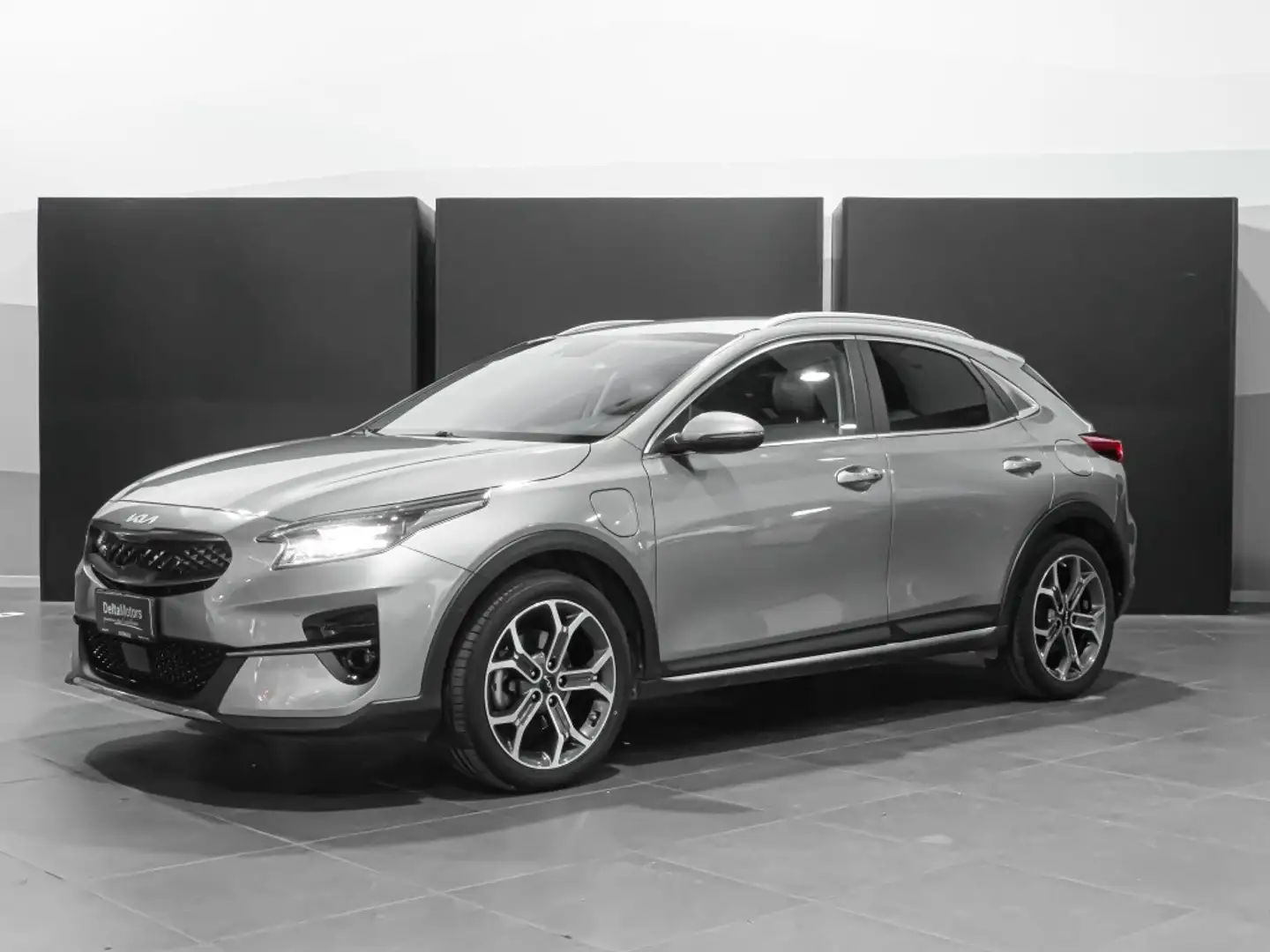 Kia XCeed 1.6 GDi PHEV High Tech Grigio - 1