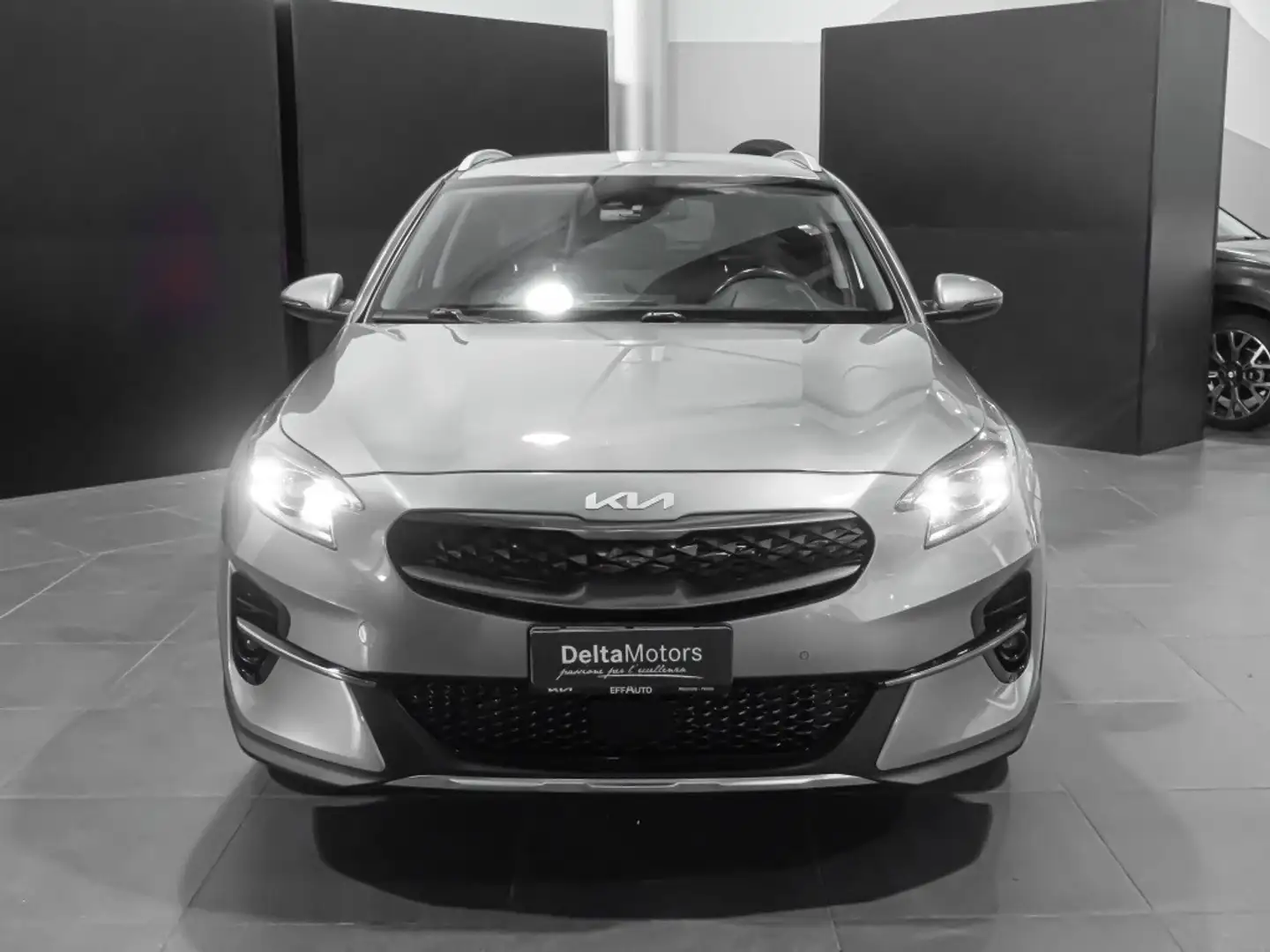 Kia XCeed 1.6 GDi PHEV High Tech Grigio - 2