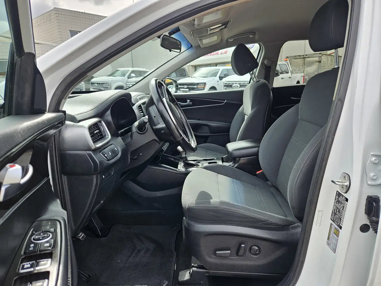 Kia Sorento снимка Kia Sorento