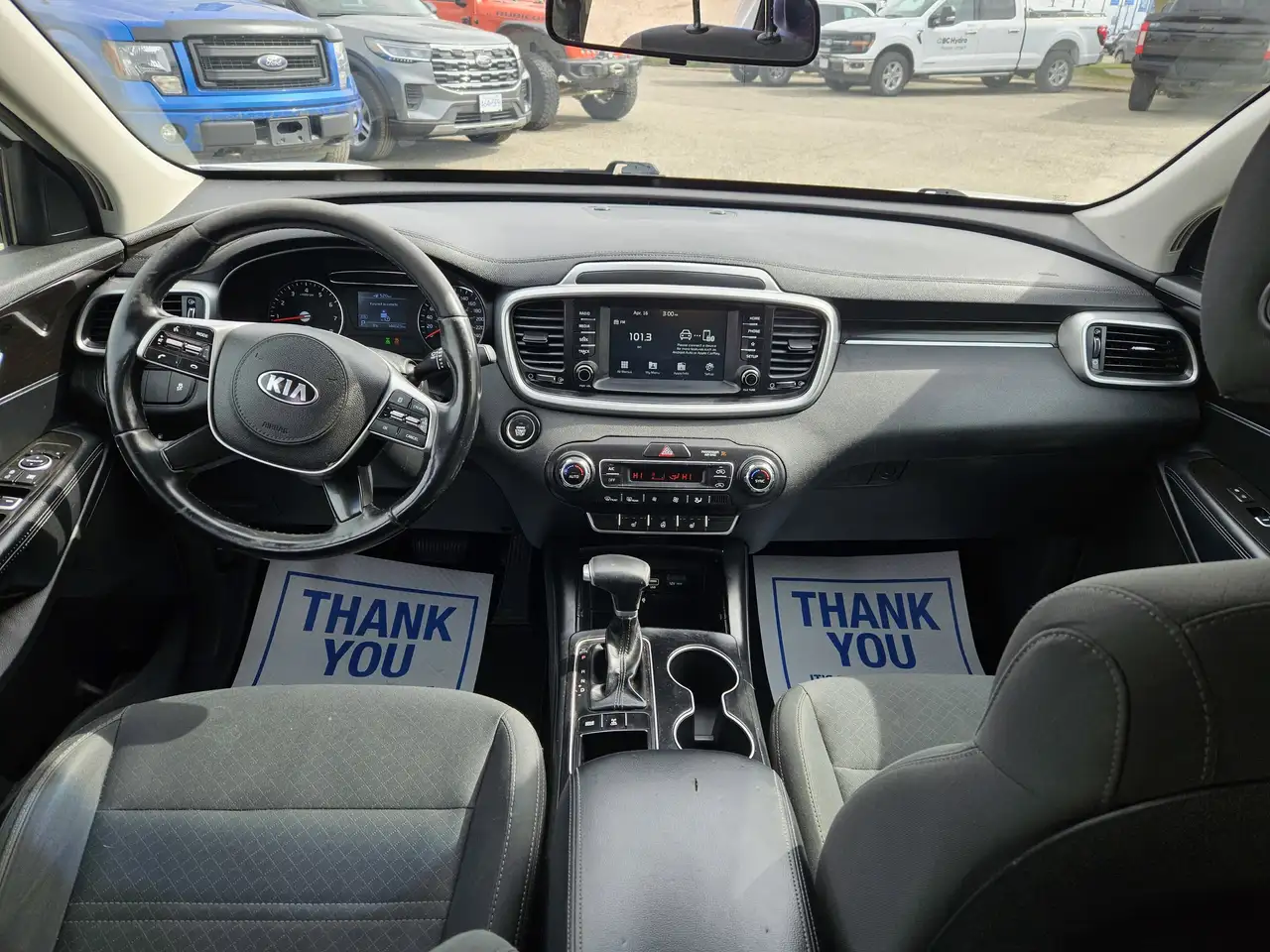 Kia Sorento снимка Kia Sorento