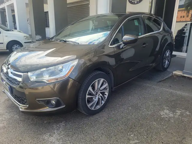 DS Automobiles DS 4 DS4 1.6 HDI 112CV 05/2012 KM 238000