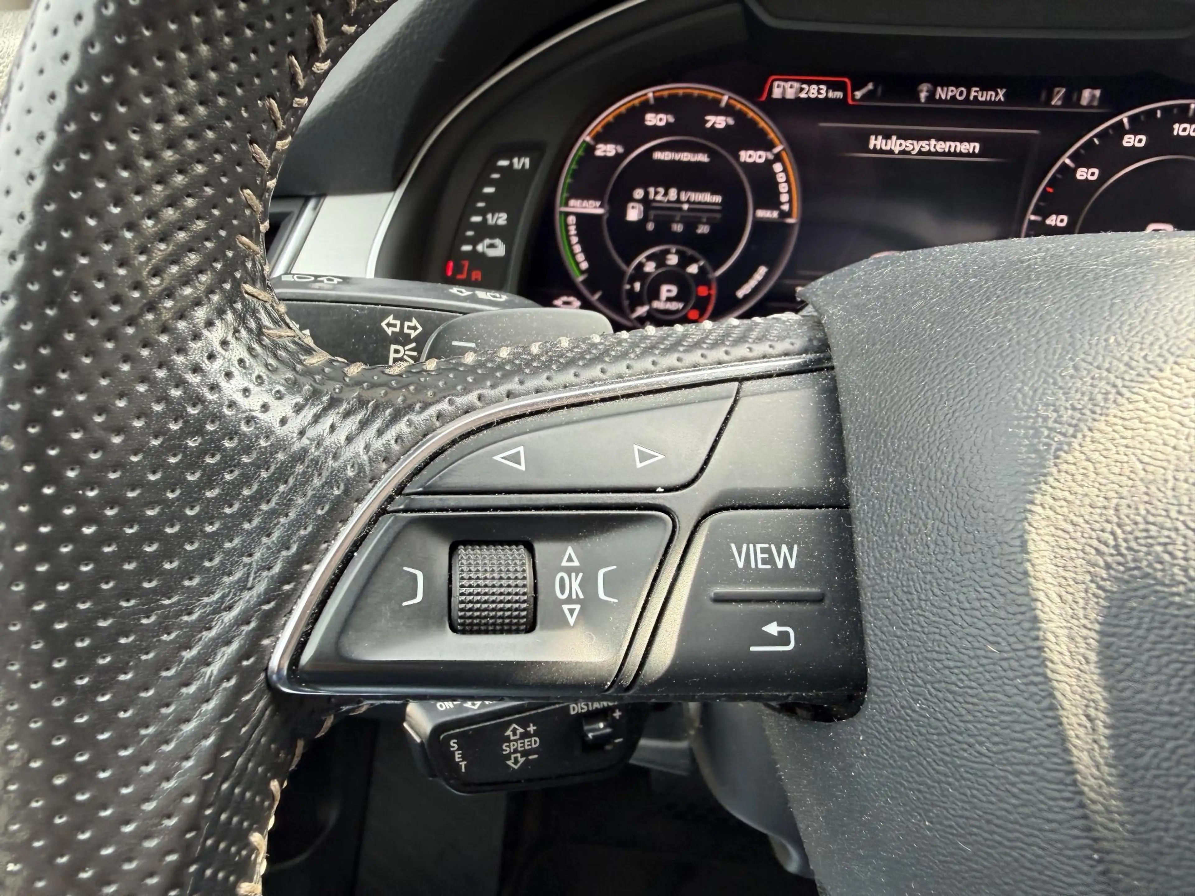 Audi Q7 e-tron 3.0 TDI quattro Sport S-Line | 360 Camera | DAB | — photo 15