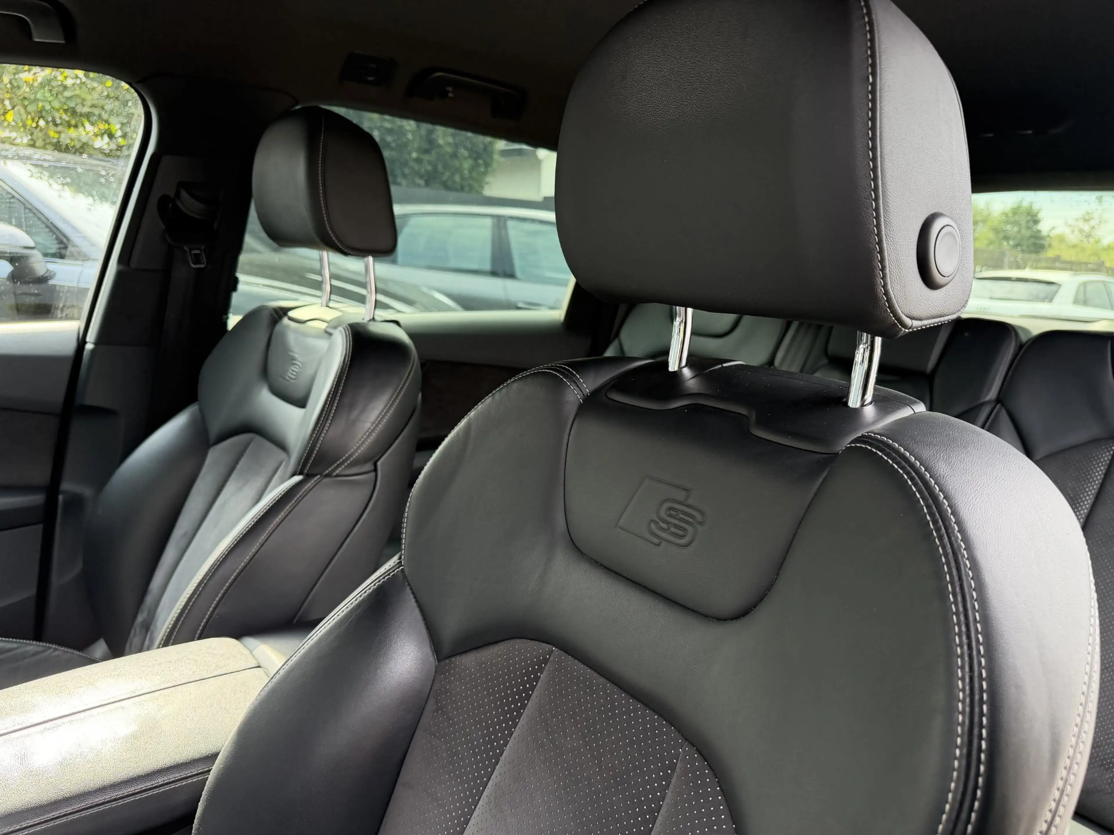 Audi Q7 e-tron 3.0 TDI quattro Sport S-Line | 360 Camera | DAB | — photo 26
